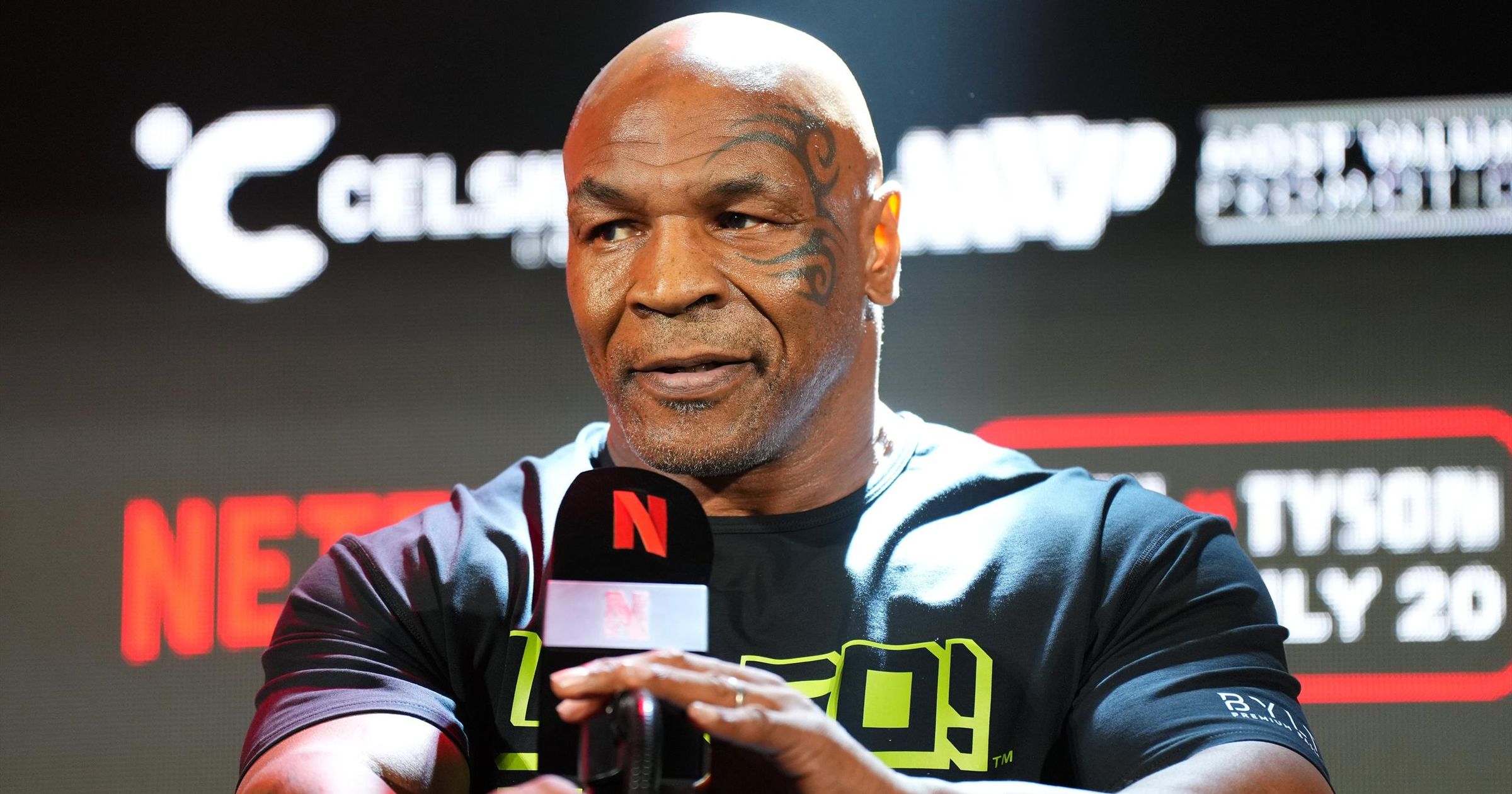 Incontro tra Mike Tyson e Jake Paul rinviato dopo il malore di Iron ...