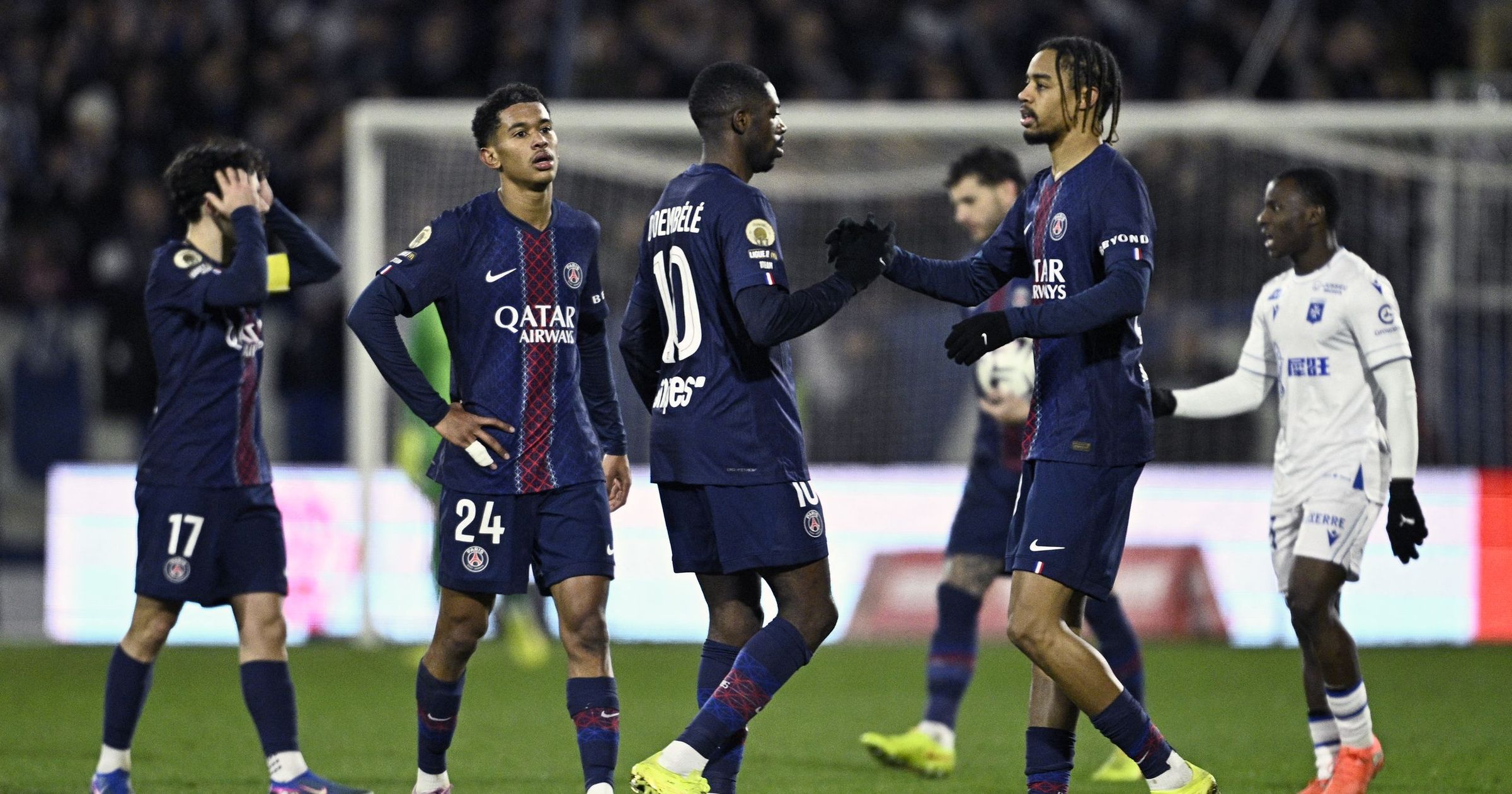 Pas le meilleur visage, mais la tête pour le PSG