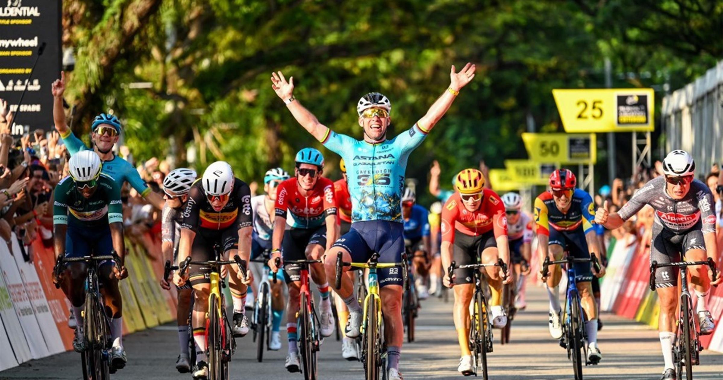 Győzelem búcsúzóul, nem meglepő módon Cavendish nyerte a Singapore Criteriumot
