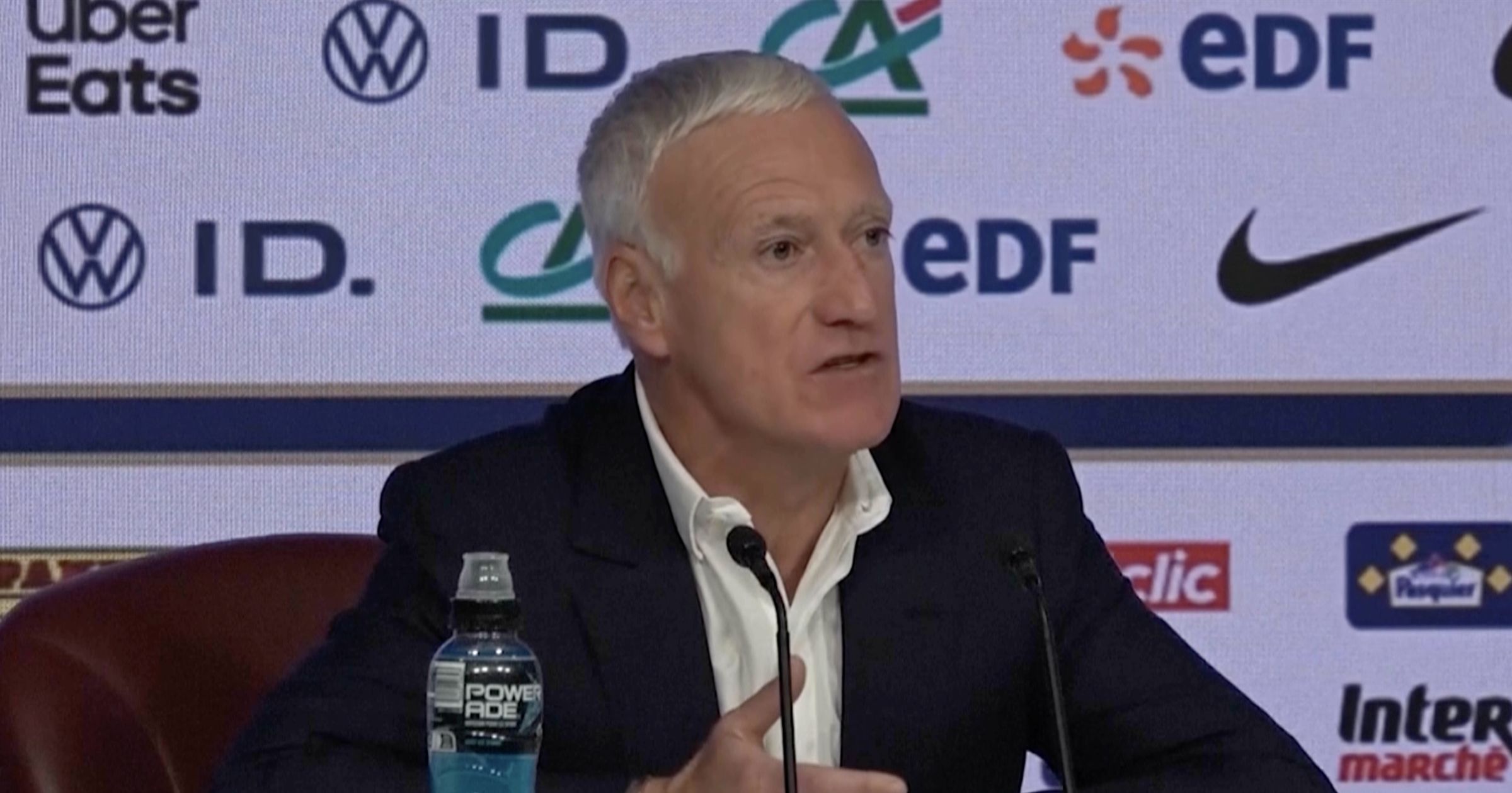 Deschamps sur l'absence de Mbappé : "C'est ma décision, c'est mieux comme ça" thumbnail
