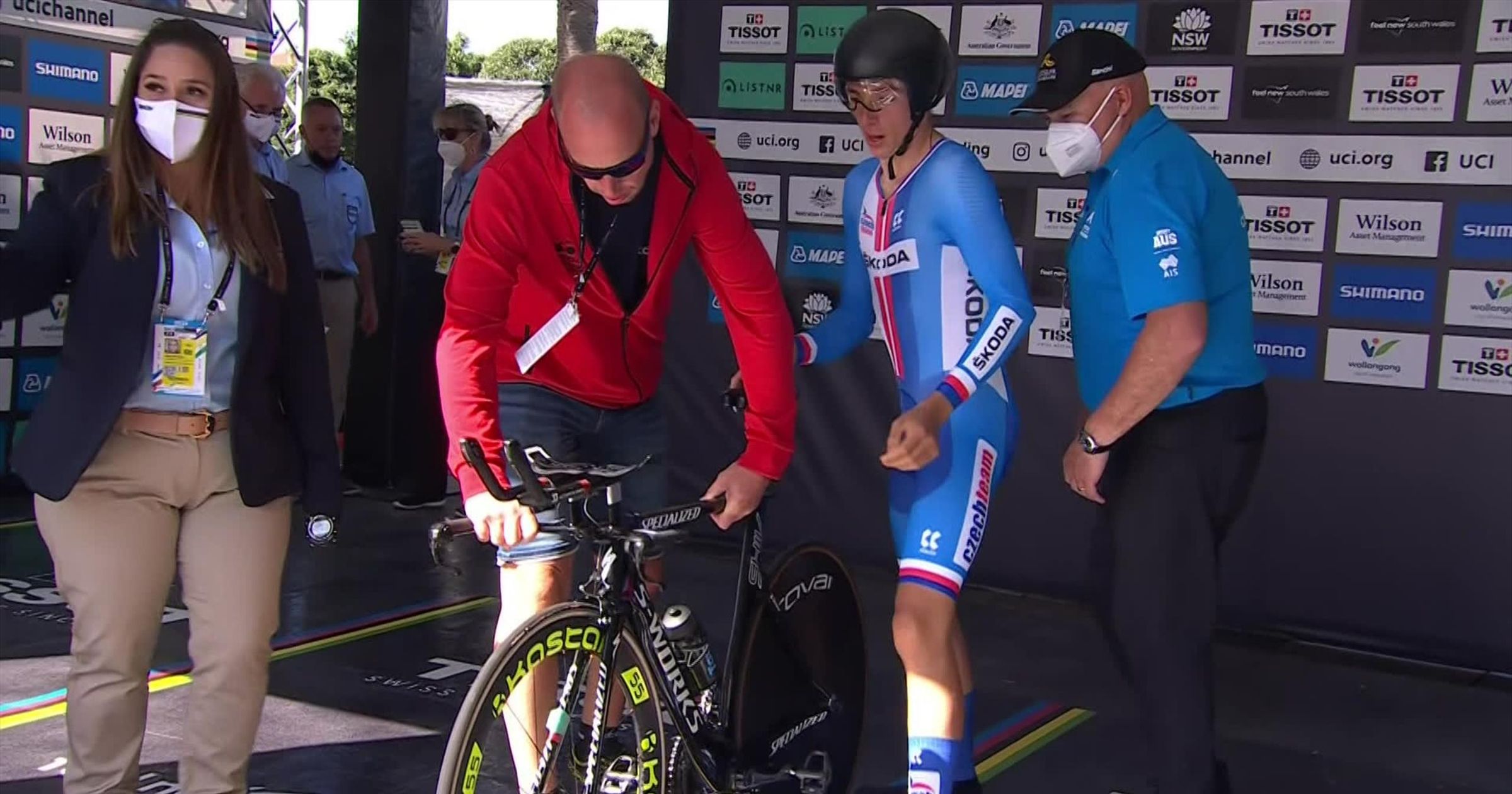'His bike wasn’t there!' – Rider misses time trial start after awkward ...