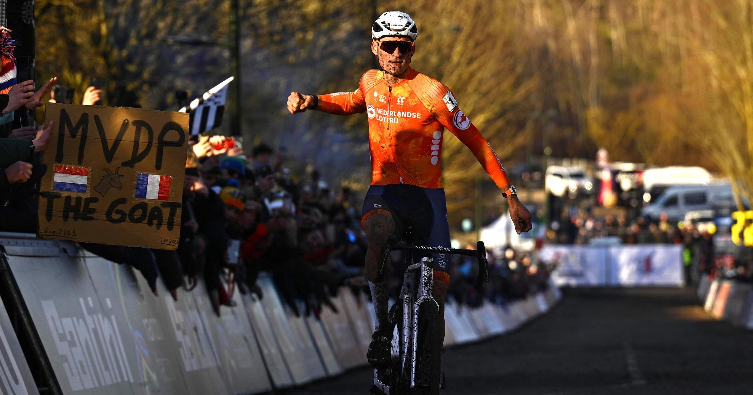 Verhetetlen: van der Poel beállította a rekordot, megvan a 7. világbajnoki címe