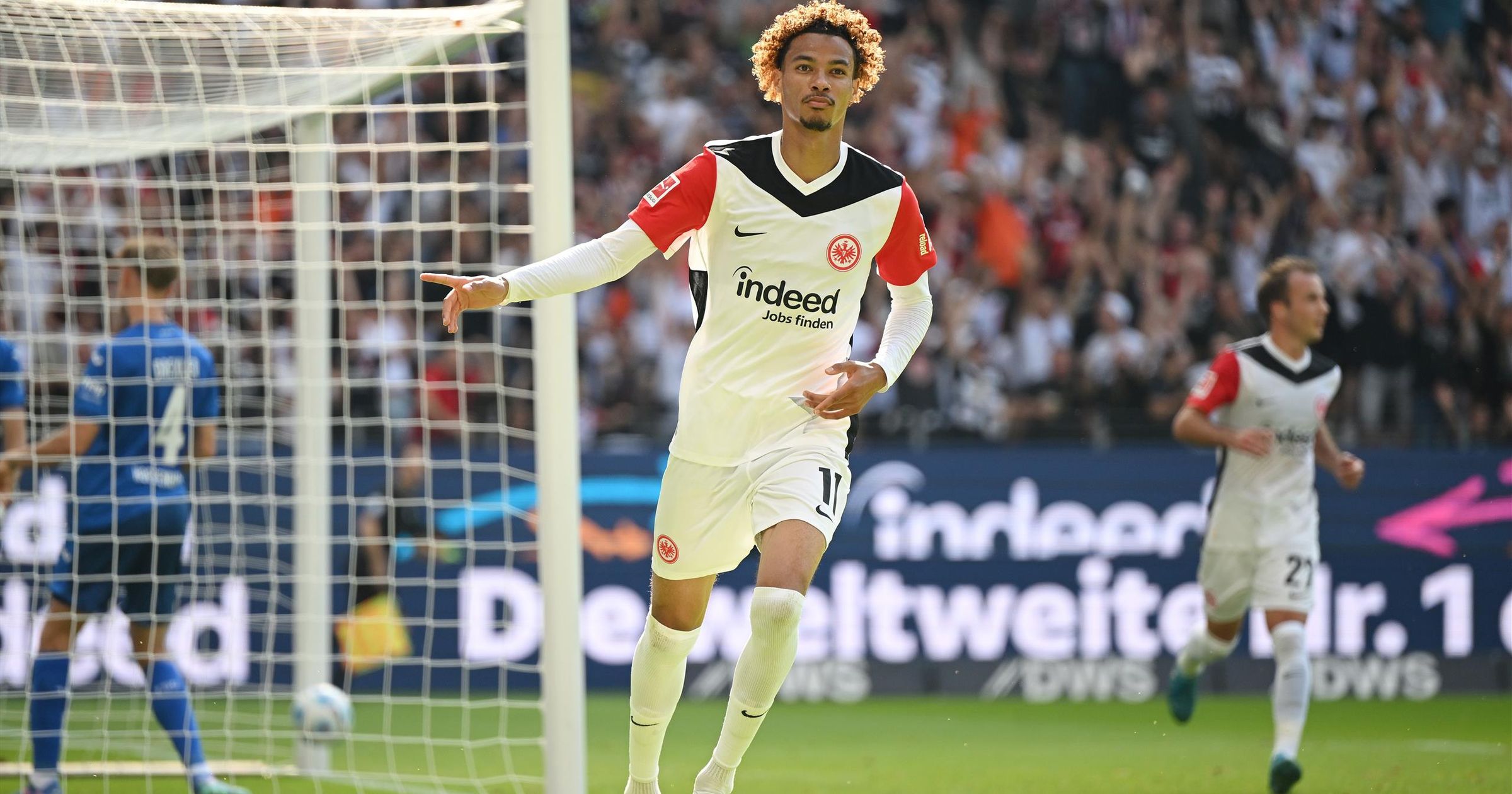 "L'échec du PSG ne l'a pas fait douter" : Ekitike, chronique d'une renaissance thumbnail