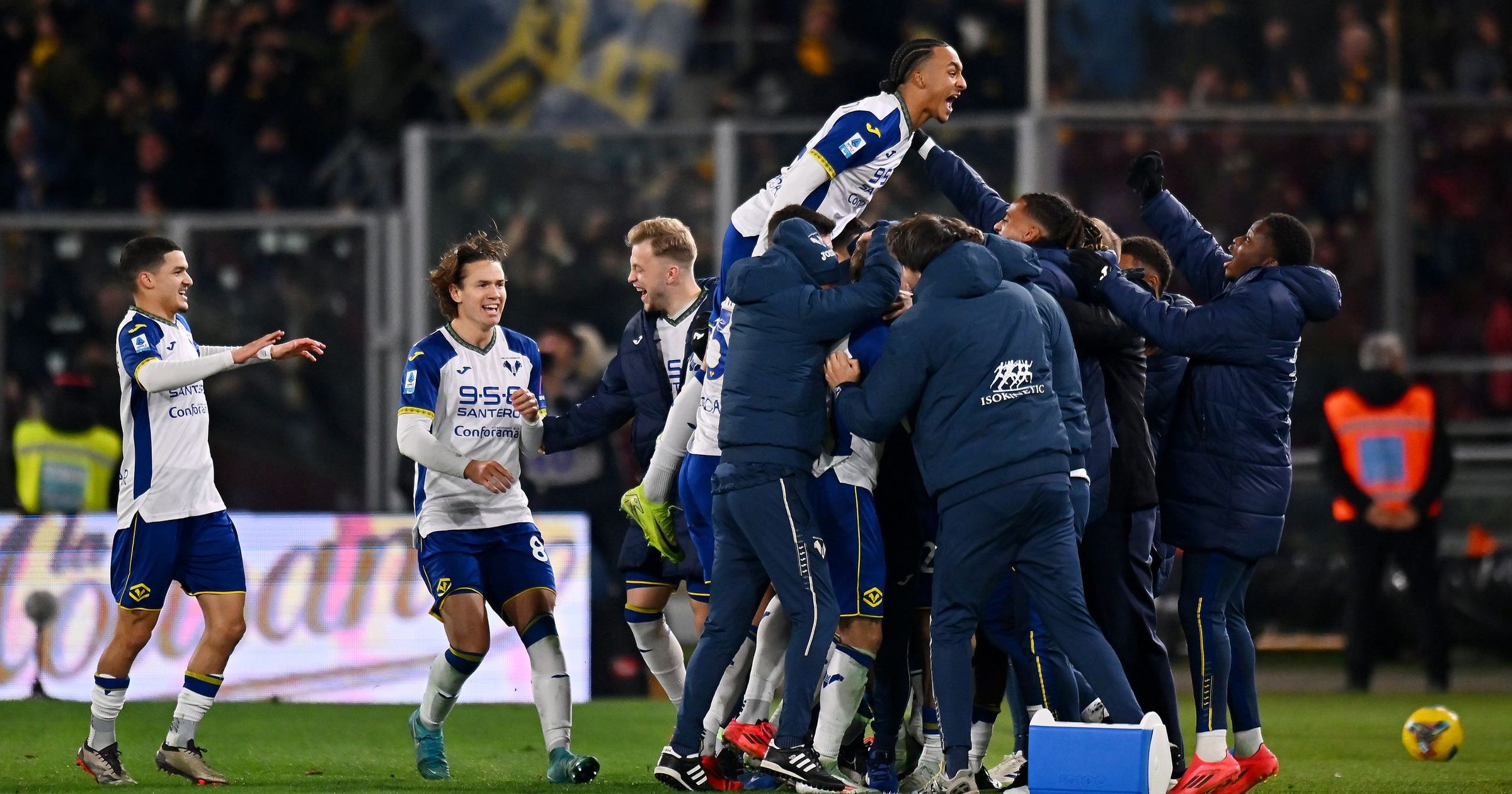 Bologna, il cuore non basta: l'Hellas Verona vince 3-2 al Dall'Ara