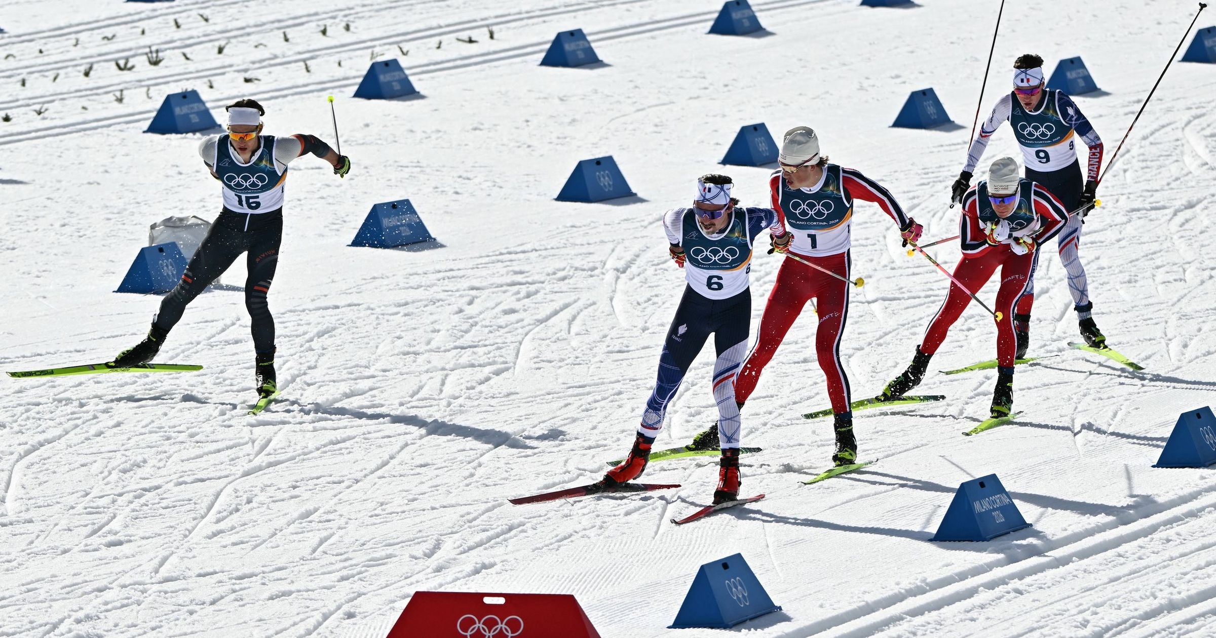Balhé az olimpián, kiakadtak és óvtak az oroszok: "Bezzeg ha egy orosz csinálja ezt, kizárják" Kép