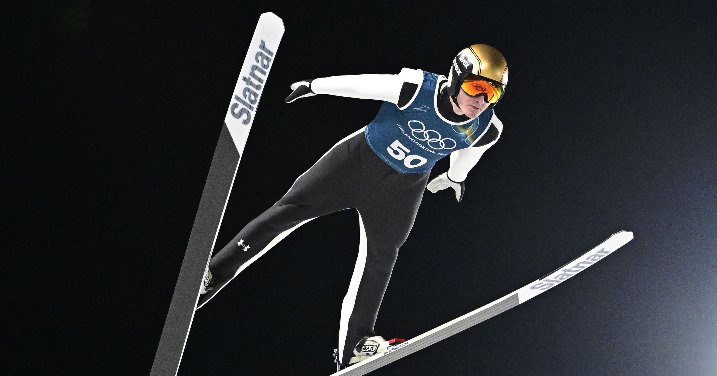 Milánó-Cortina 2026: jön a férfi síugrók normálsáncos versenye, debütál a csapatkombinációs szám alpesi síben - A teljes hétfői program Kép