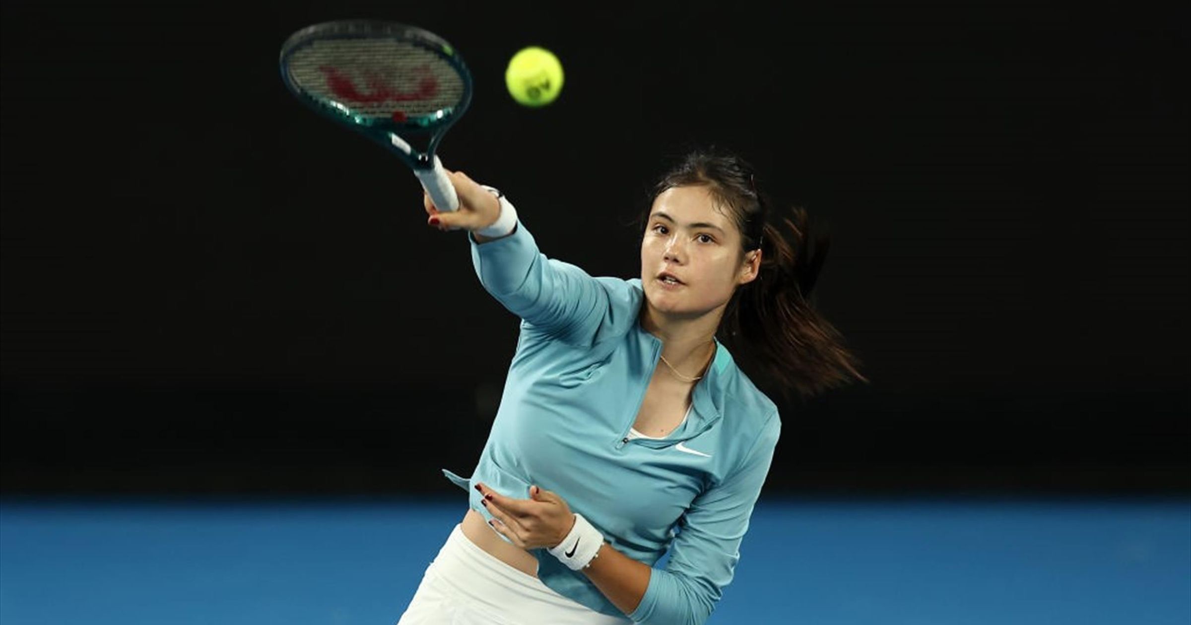 Emma Raducanu needs to improve physical resilience to build momentum, says Tim Henman ahead of Australian Open - Tennis video - Eurosport
