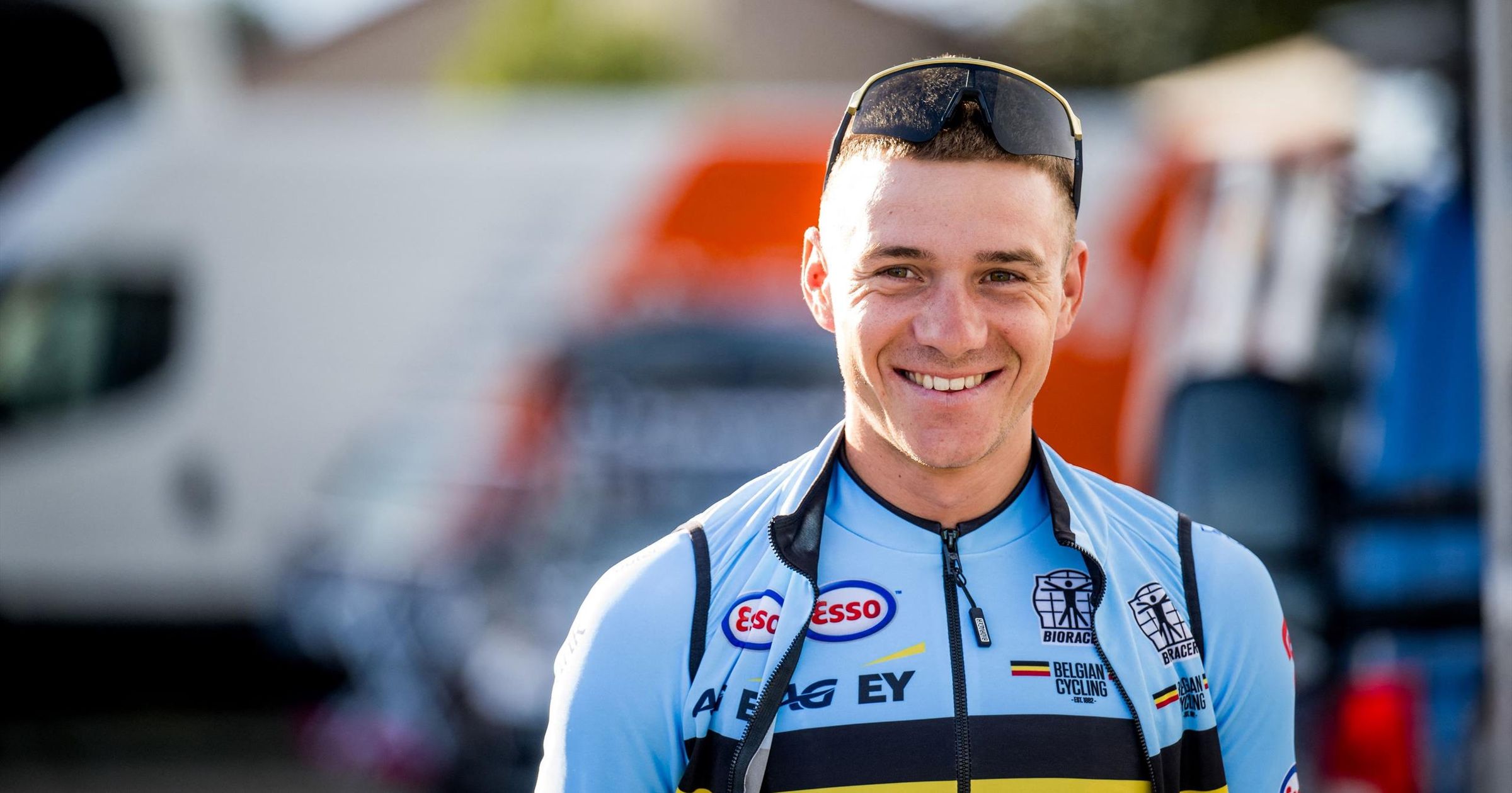„Remco nem tudja elképzelni, hogy veszítsen” – kulisszatitkok Evenepoel unokatestvérétől