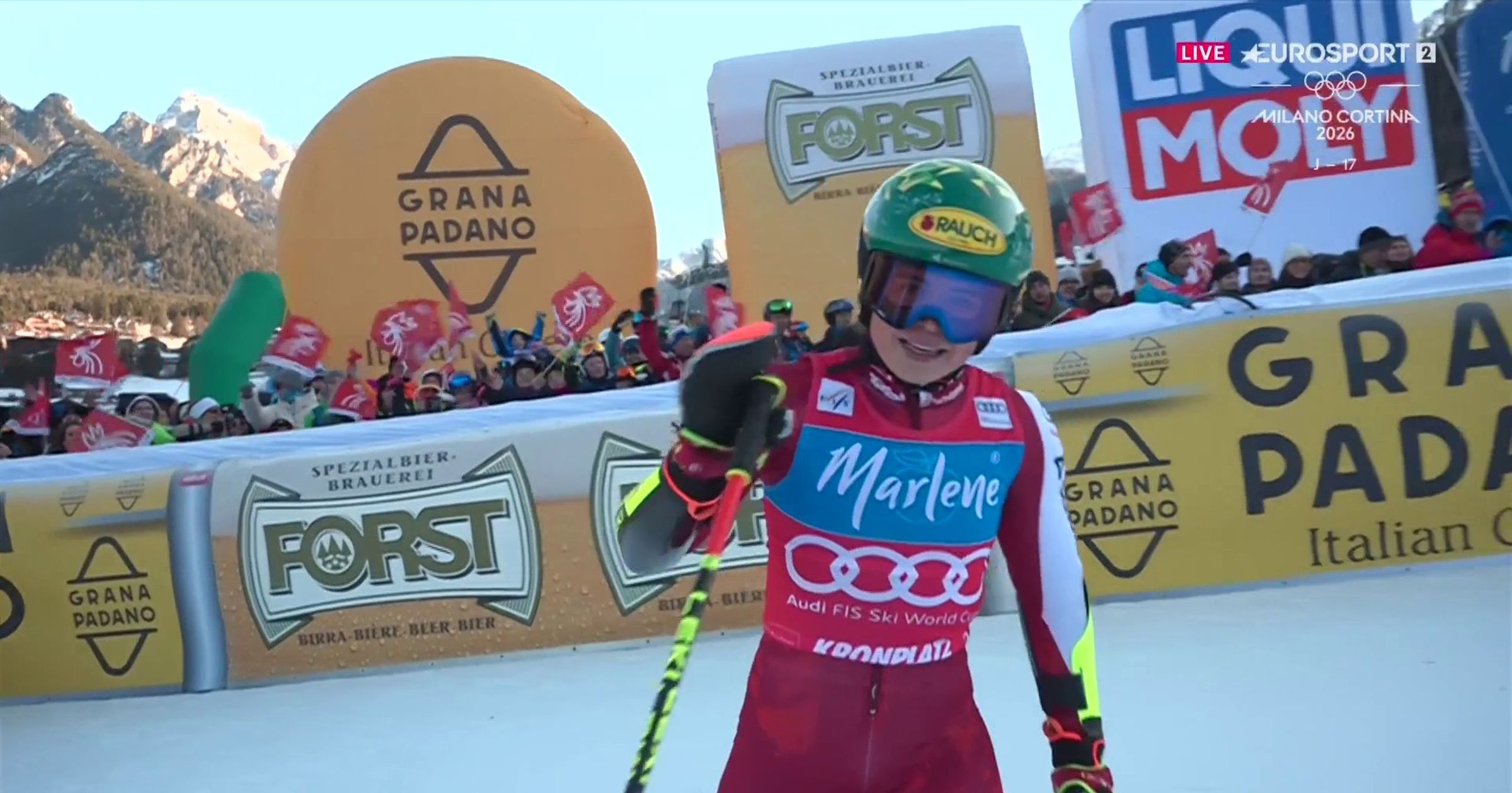 Le rouge lui va si bien : la victoire de Scheib sur le géant de Kronplatz en vidéo