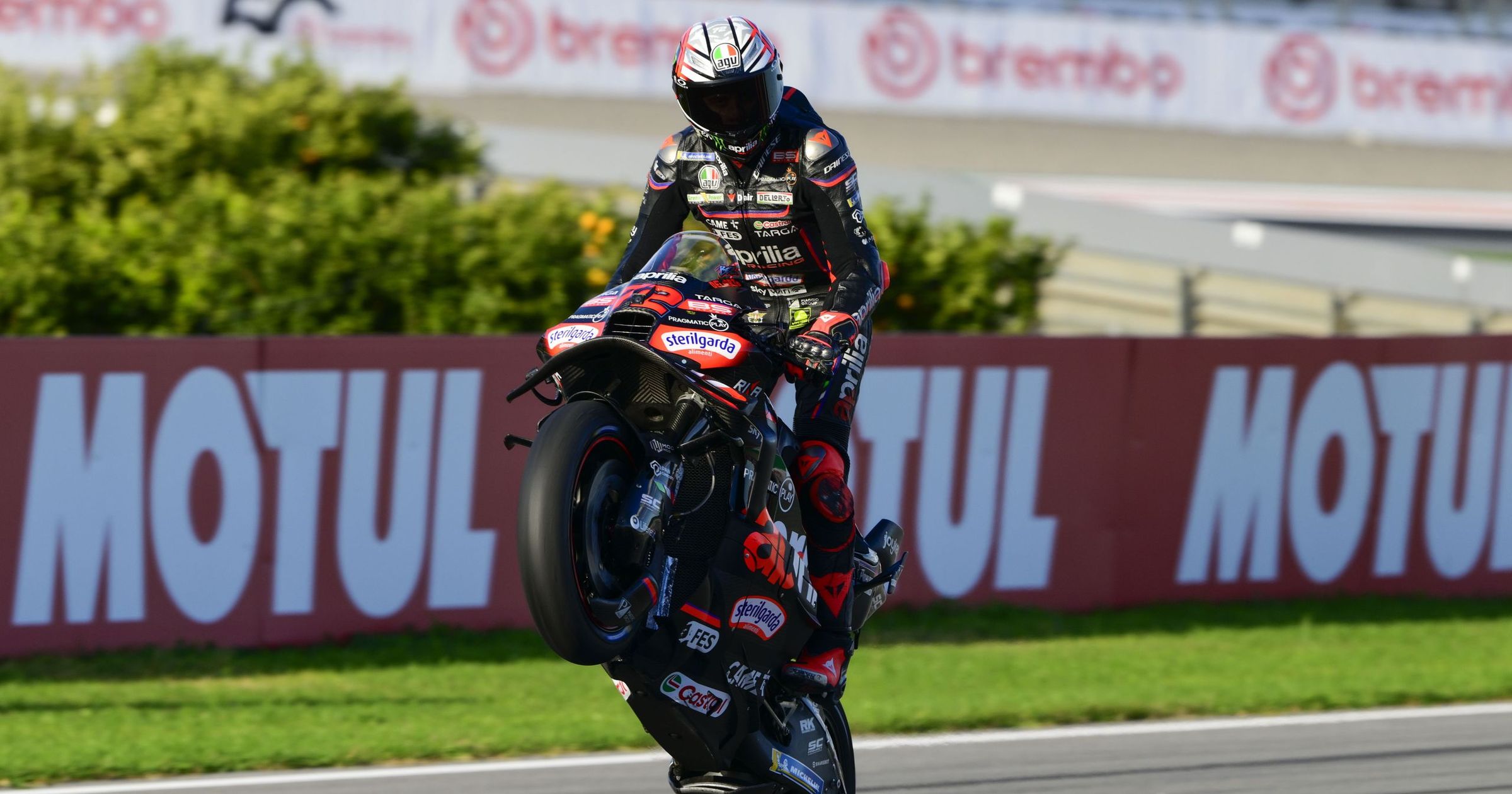 Marco Bezzecchi in pole con record della pista a Valencia davanti ad ...