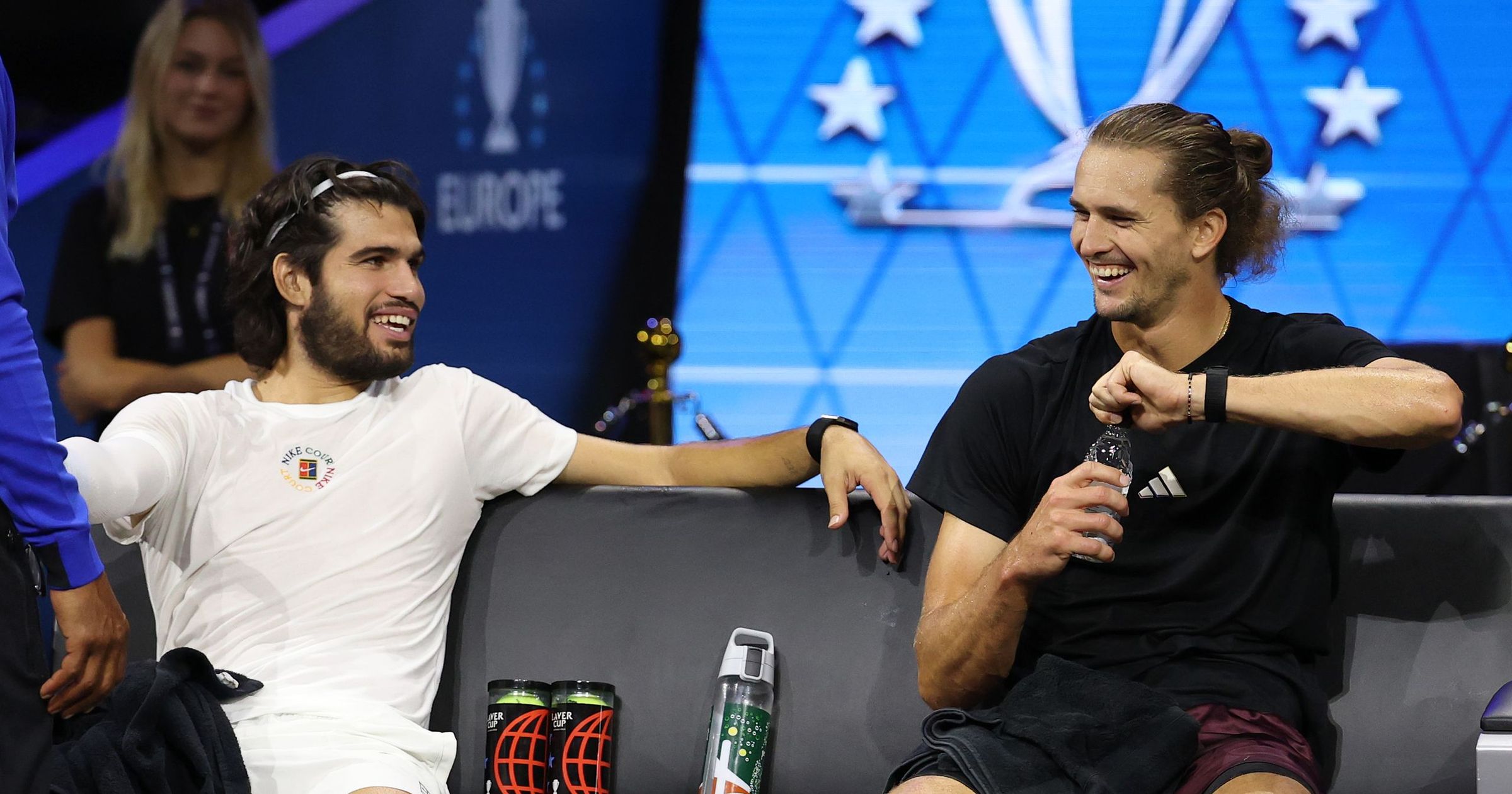 Zverev und Alcaraz scherzen über Zwickmühle im US‑Open‑Finale vor Laver‑Cup‑Start