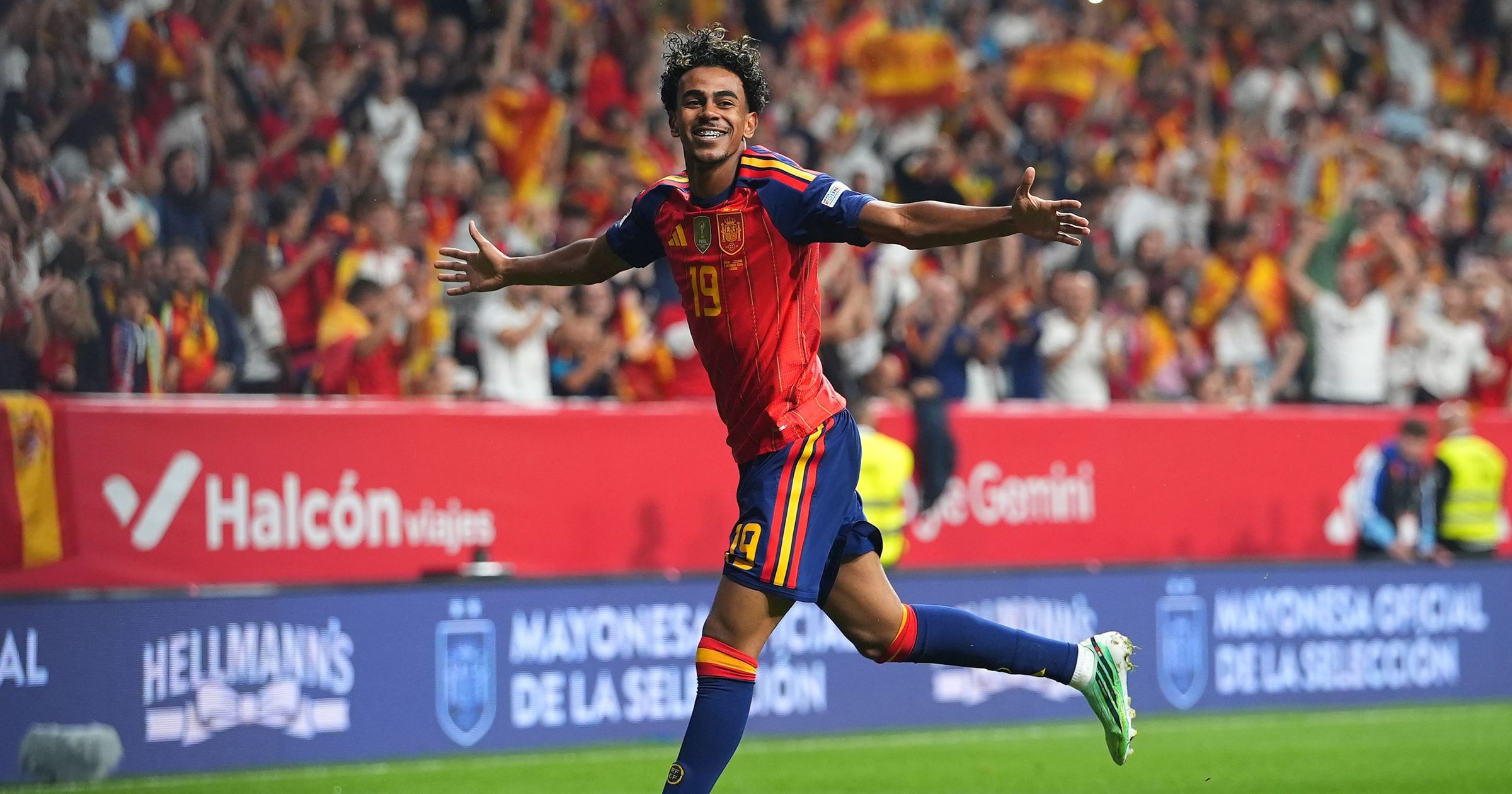 Spain defeats Czech Republic 3-1 as Yamal scores early