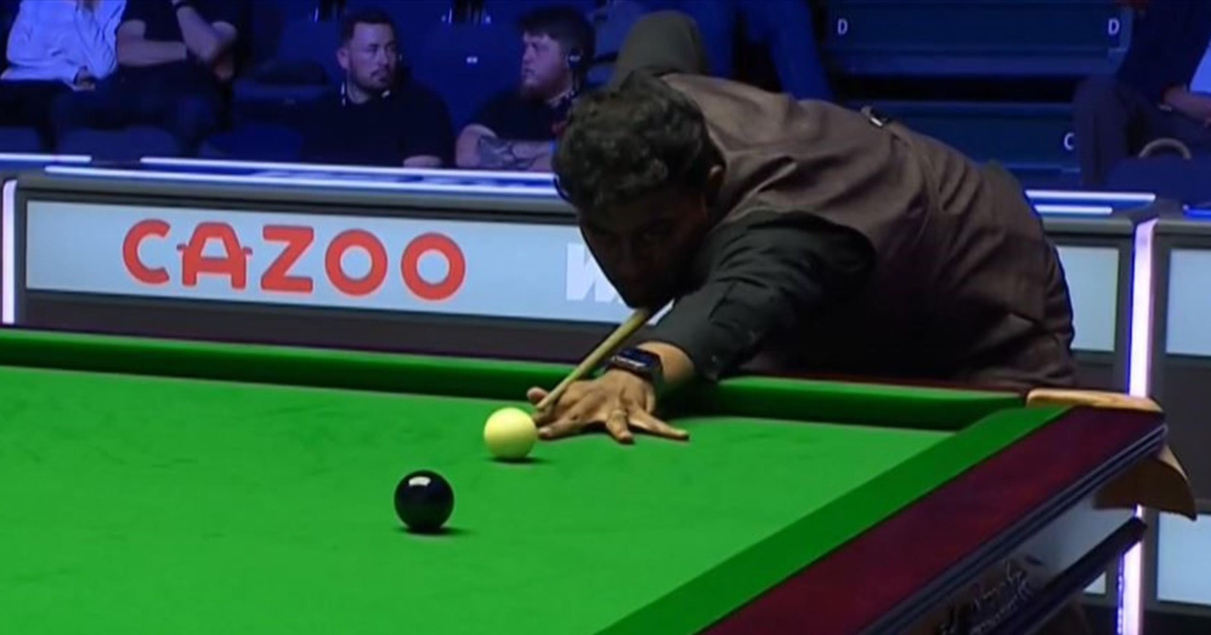 British Open: Hammad Miah zieht gegen Judd Trump nach - viertes Century ...