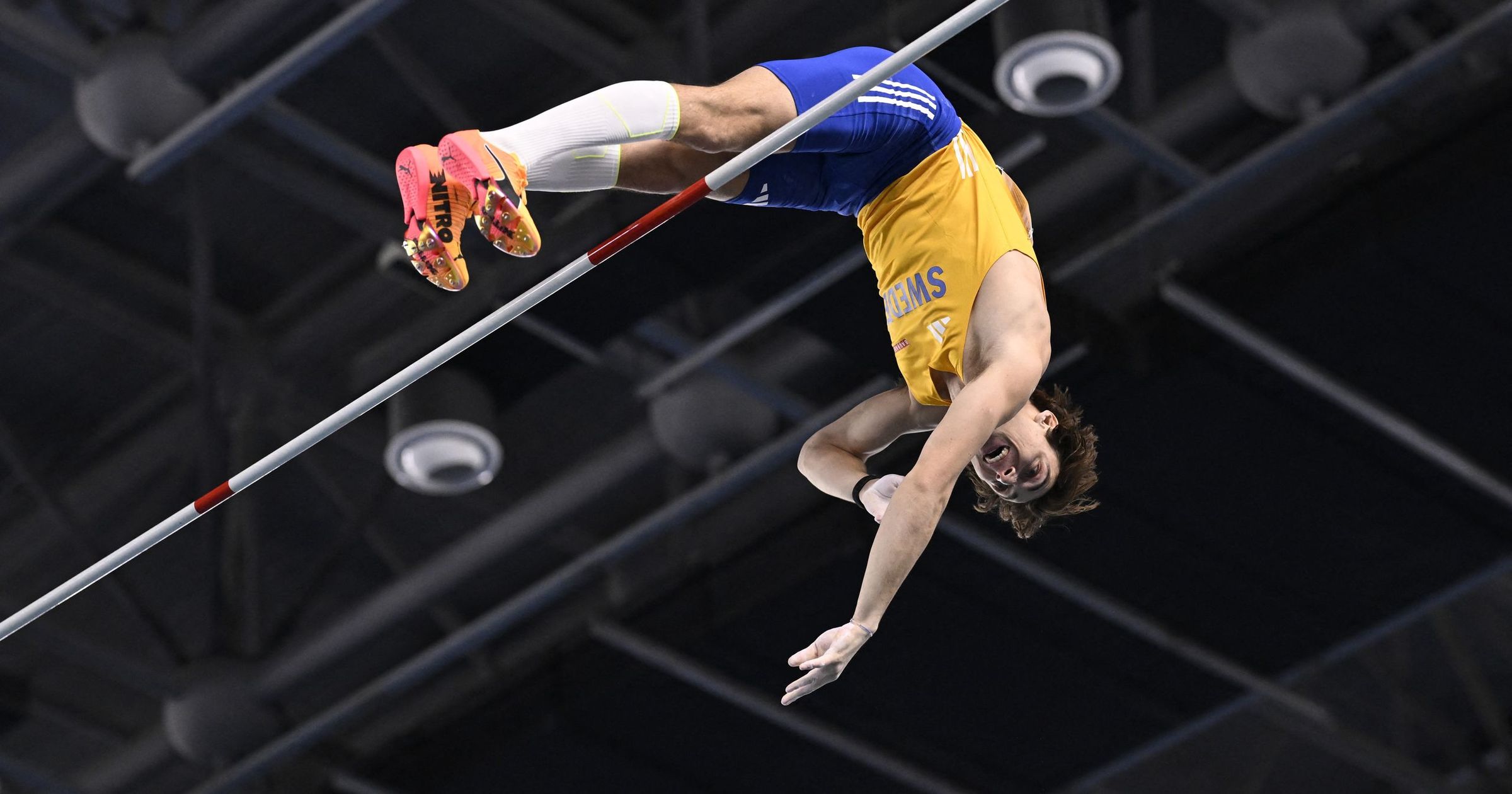 Armand Duplantis ponownie mistrzem świata w skoku o tyczce