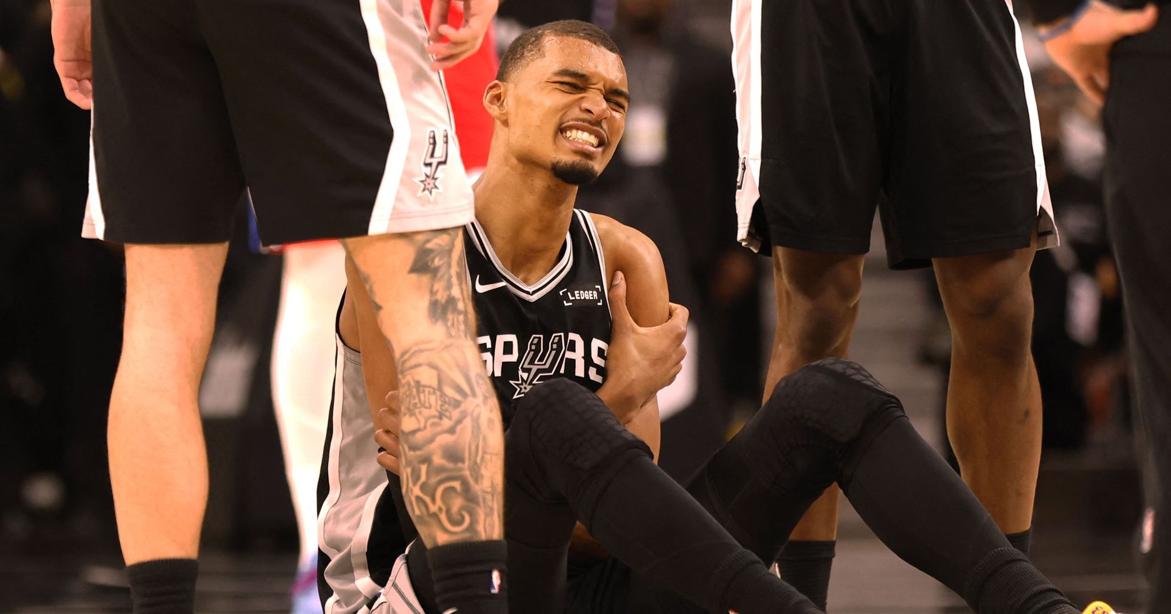 NBA: Jokic Leads Nuggets Past Blazers as Victor Wembanyama Suffers Face Injury