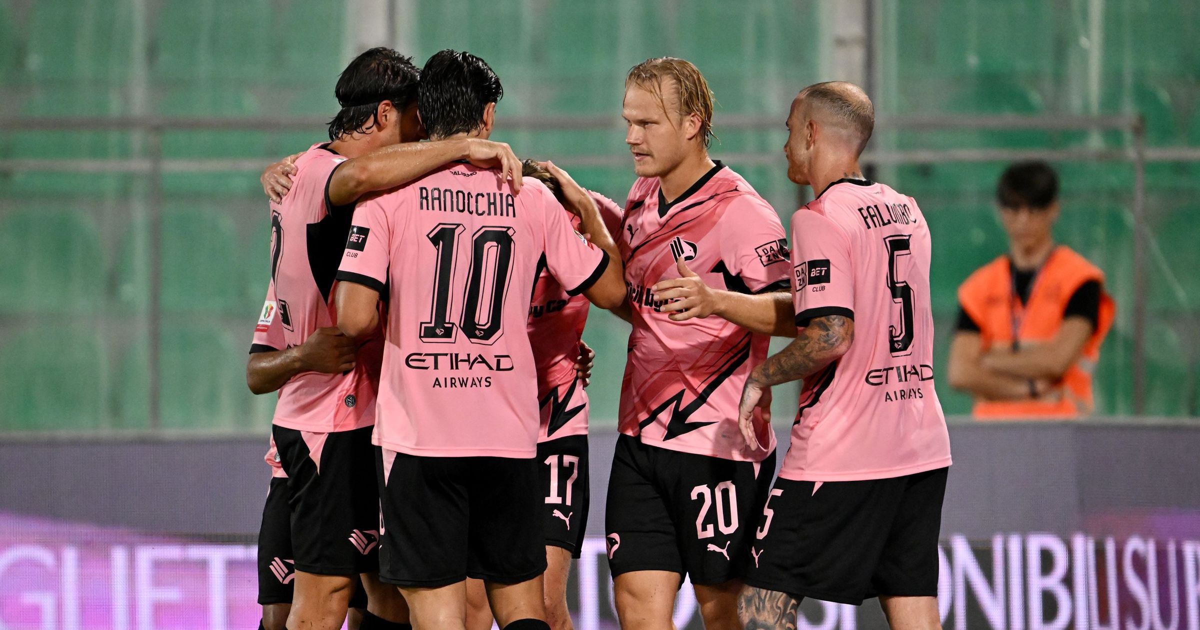 Serie B Results: Palermo Edge Arezzo, Mantova Stun Empoli