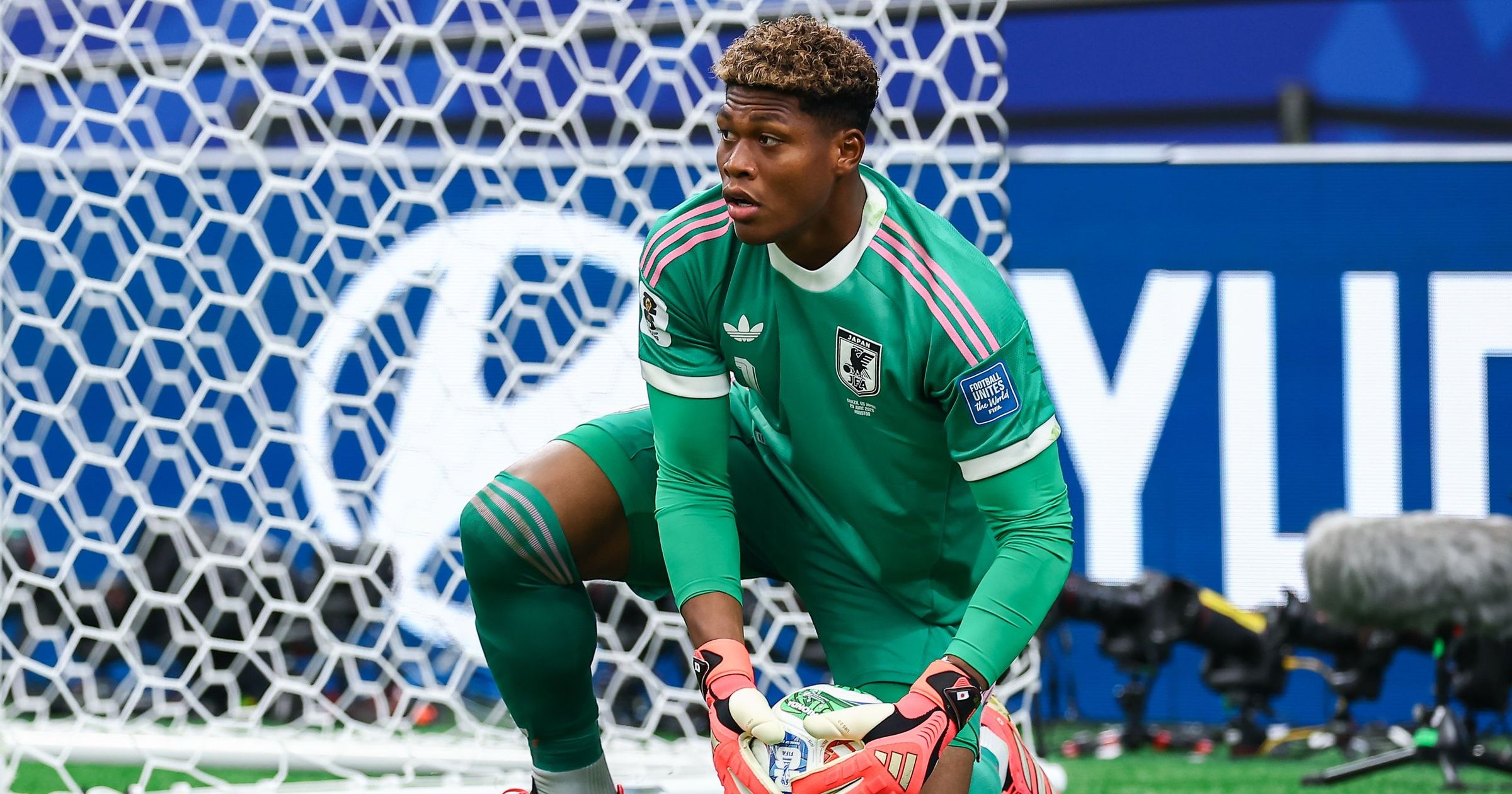 Zion Suzuki ne signera pas au PSG suite à un blocage financier