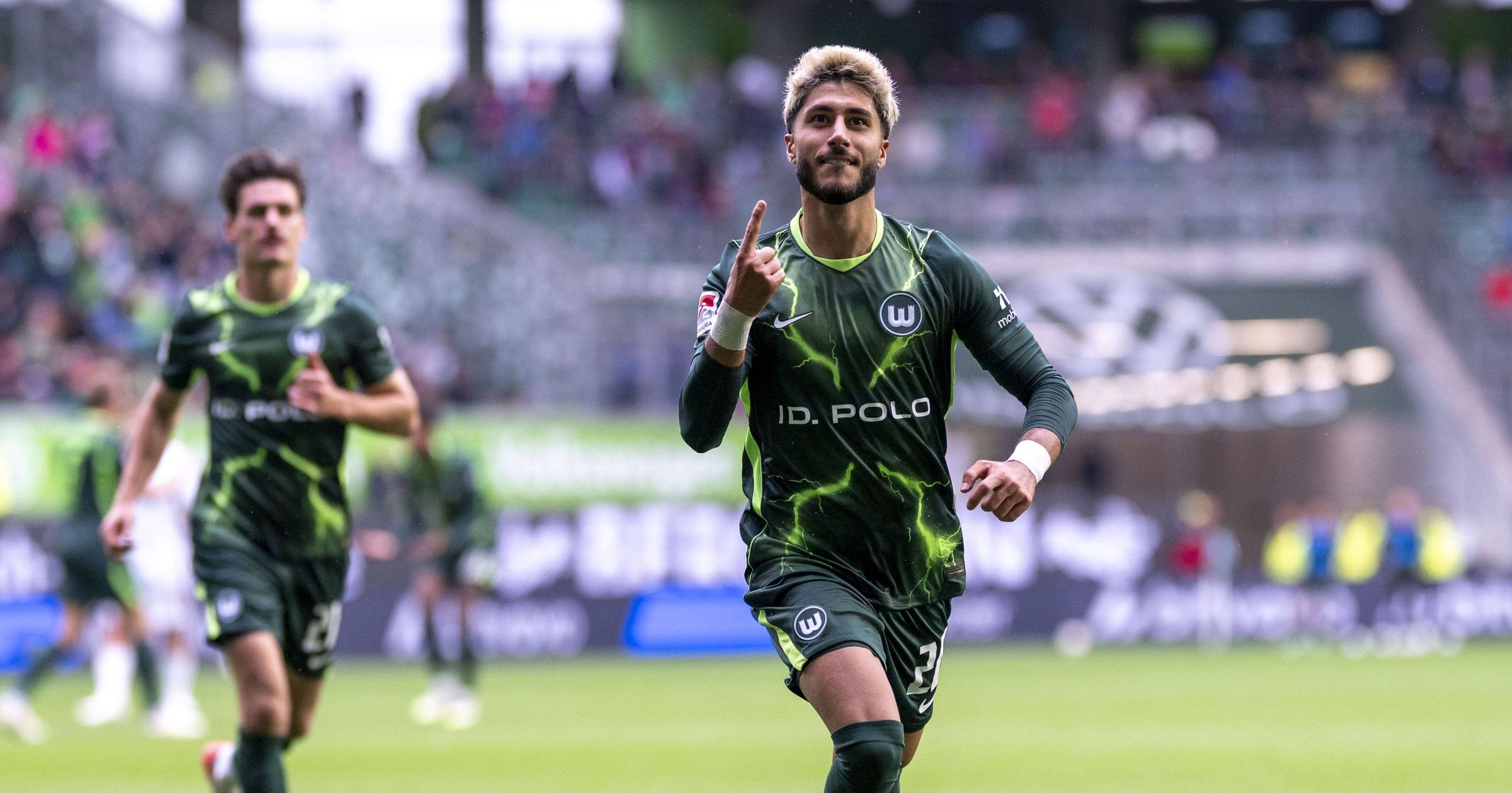 2. Bundesliga: VfL Wolfsburg springt auf Relegationsplatz - 1. FC ...