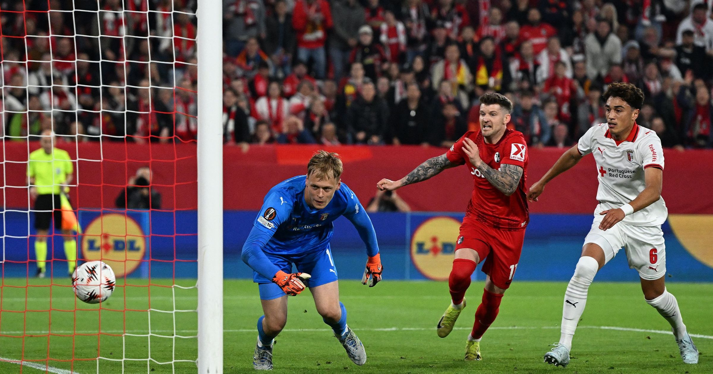Europa-League - Pressestimmen zum Halbfinal-Rückspiel Freiburg gegen ...