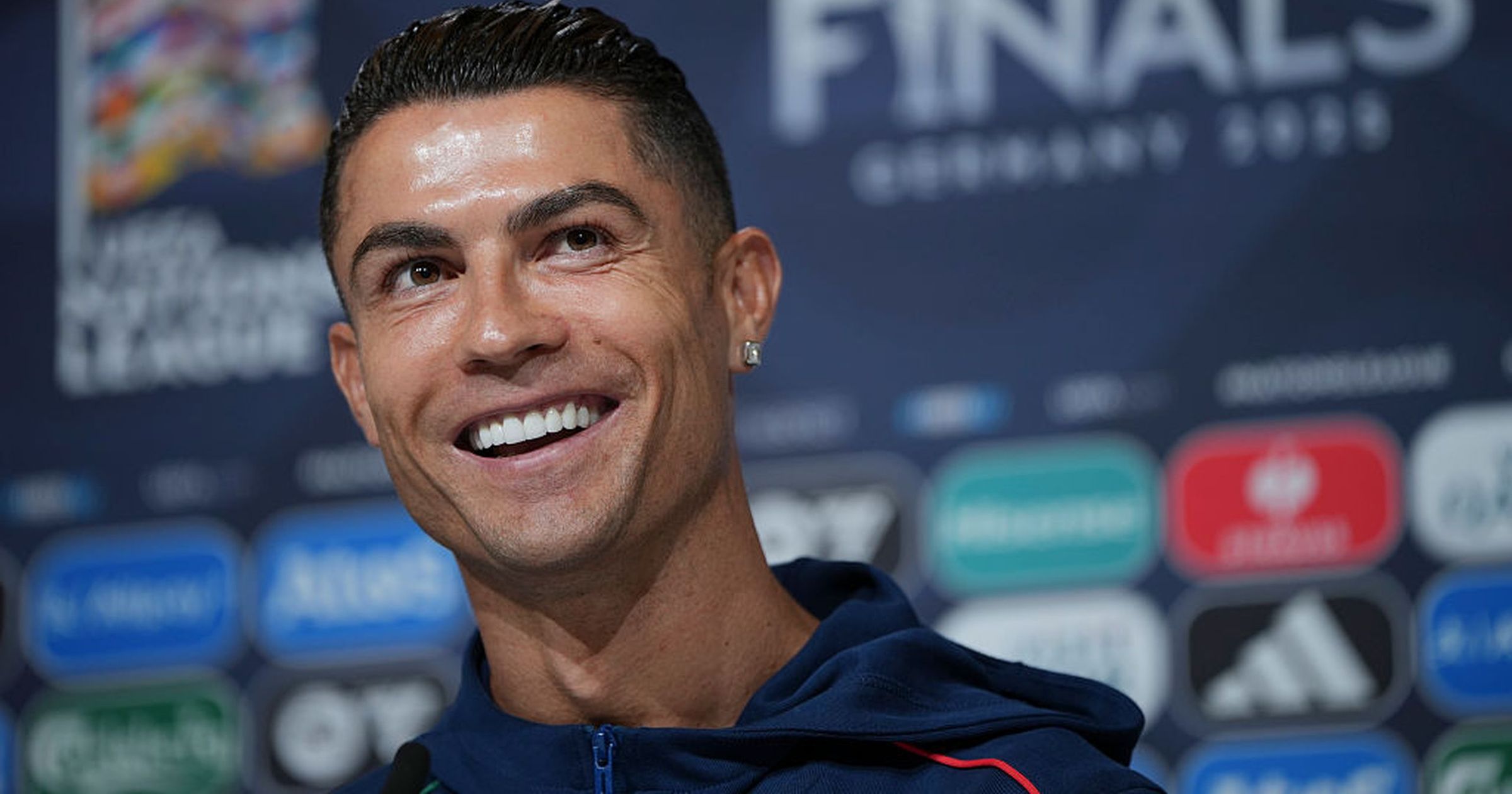 Ballon d'Or : Cristiano Ronaldo, cinq fois lauréats, estime que le
