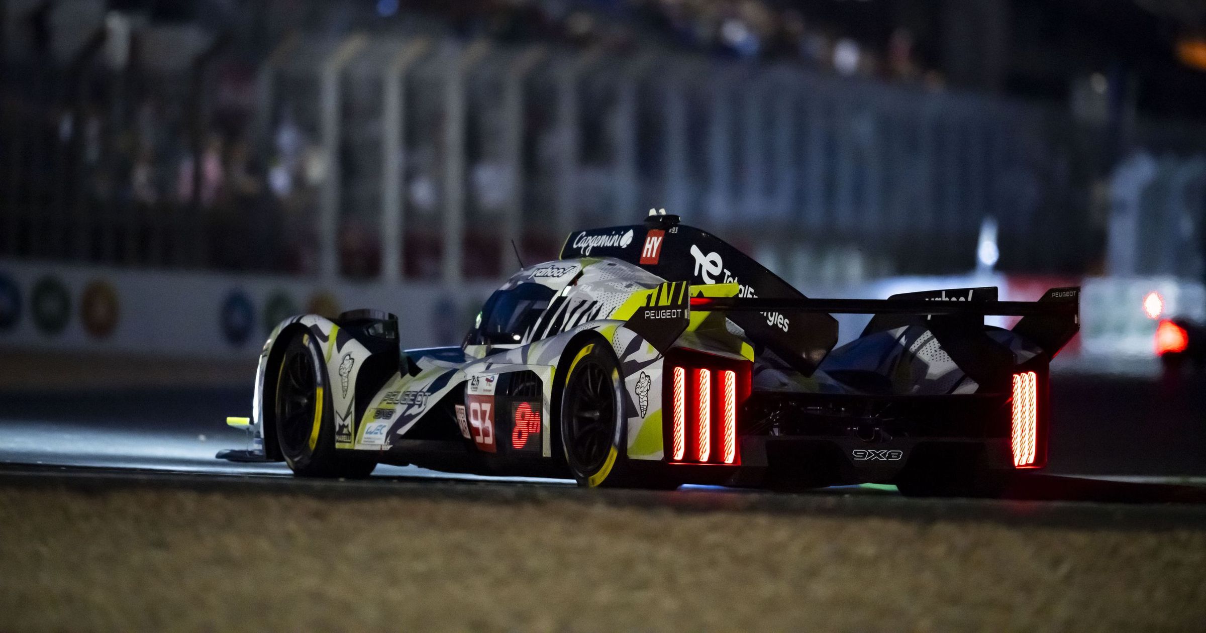 Peugeot: így nincs értelme maradnunk. Toyota: ez kétkategóriás Le Mans volt