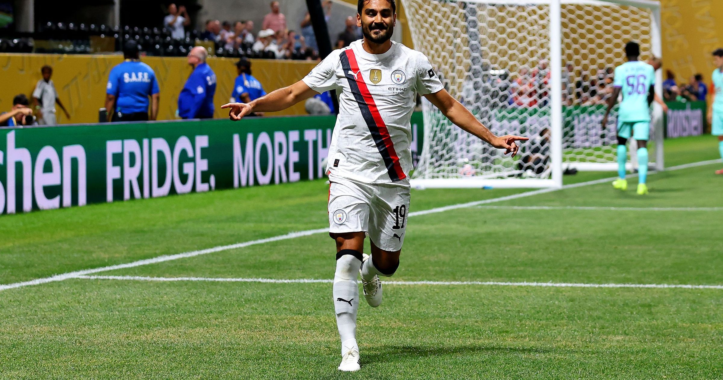 Hatgólos kiütéssel jutott tovább a Manchester City a klub-vb-n, Gündogan duplázott