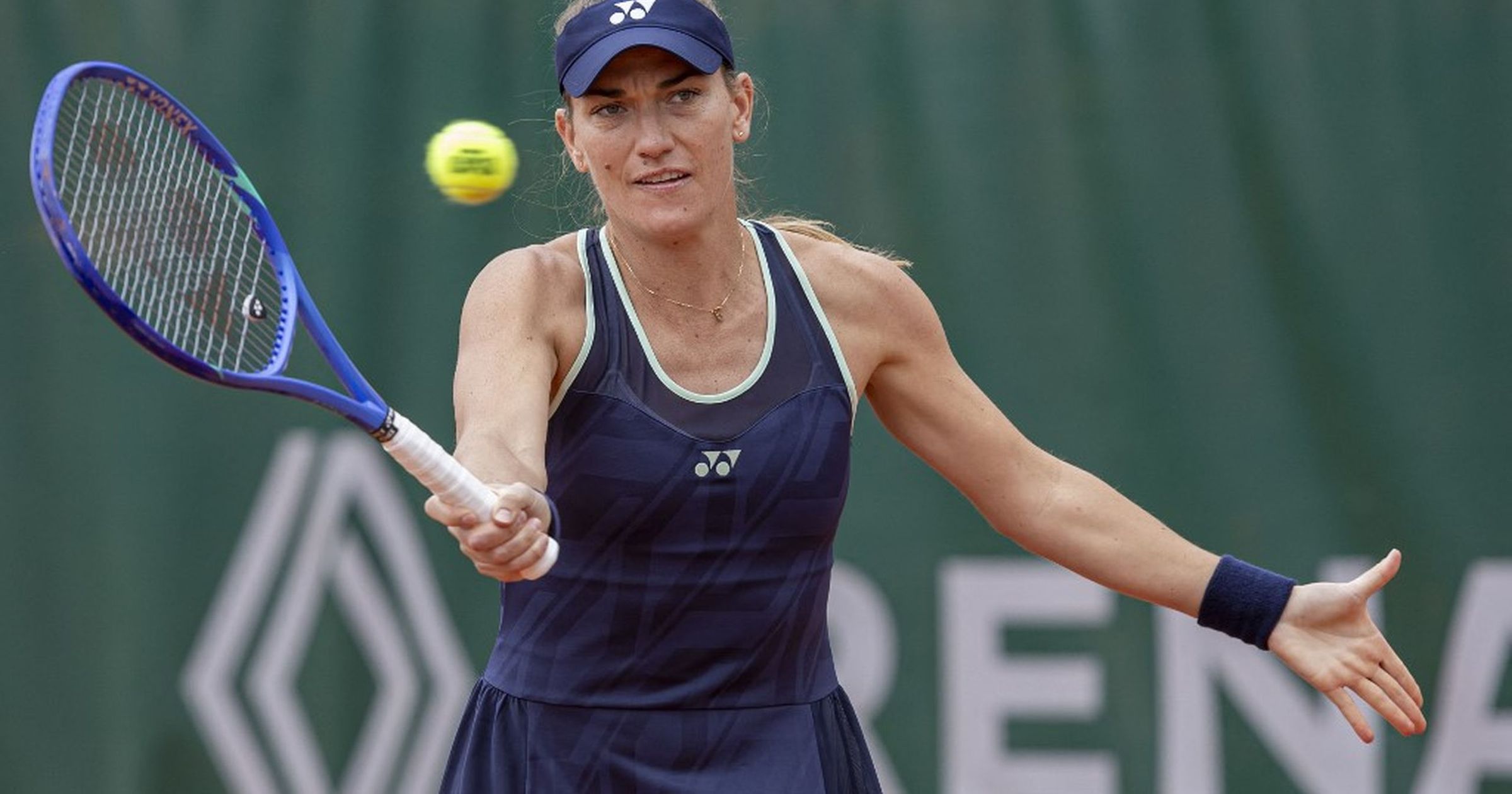 Babos és olimpiai bajnok partnere simán nyert vegyes párosban, már negyeddöntősök Wimbledonban