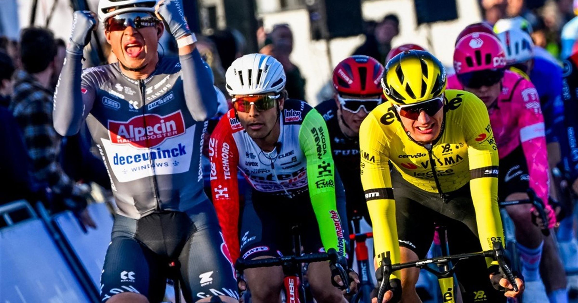 Philipsen egy tökéletes sprint után nyert Kuurnét