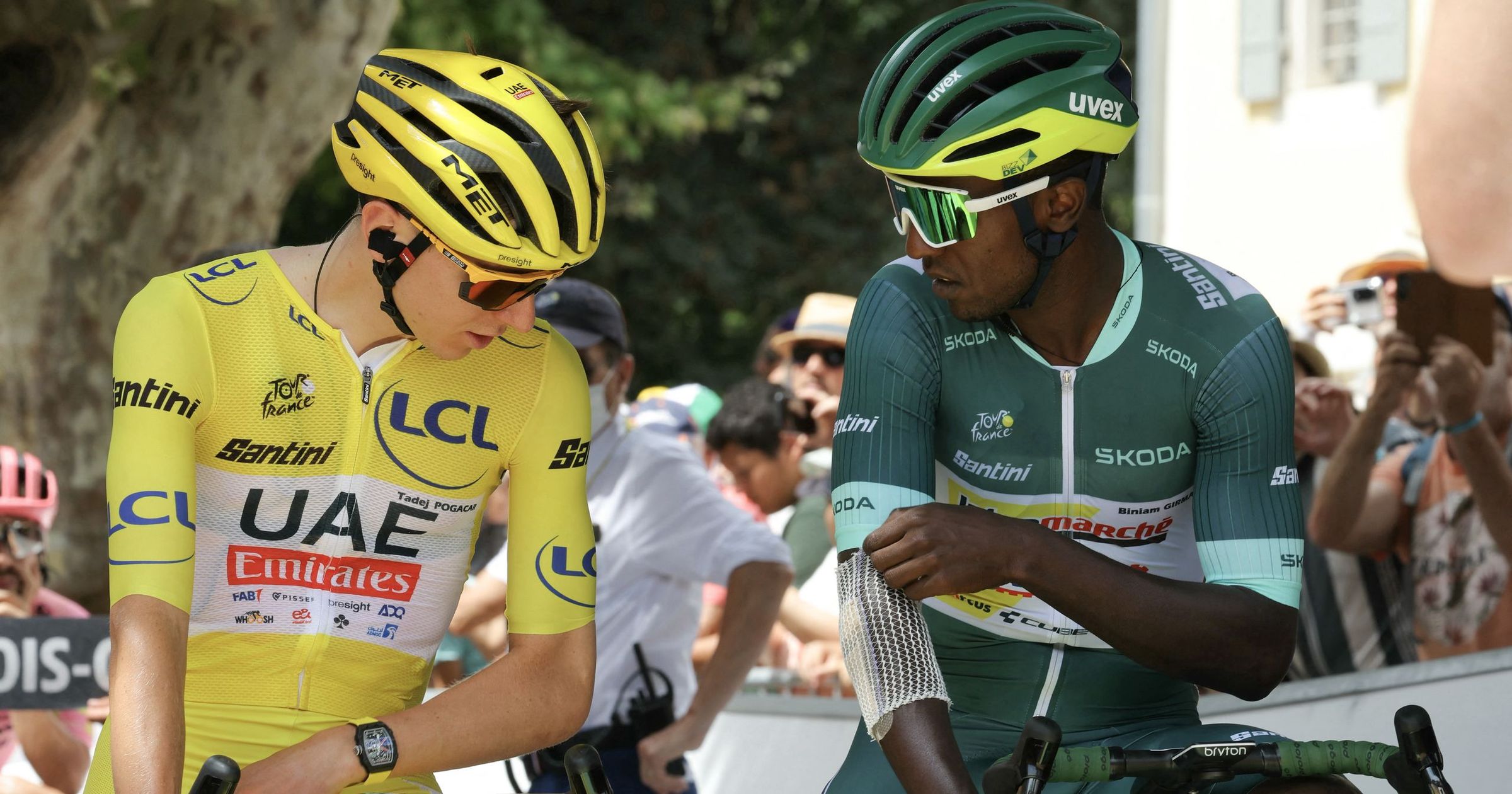 Tour de France 2024: Tadej Pogacar mit Luxusuhr im Gelben Trikot - so ...