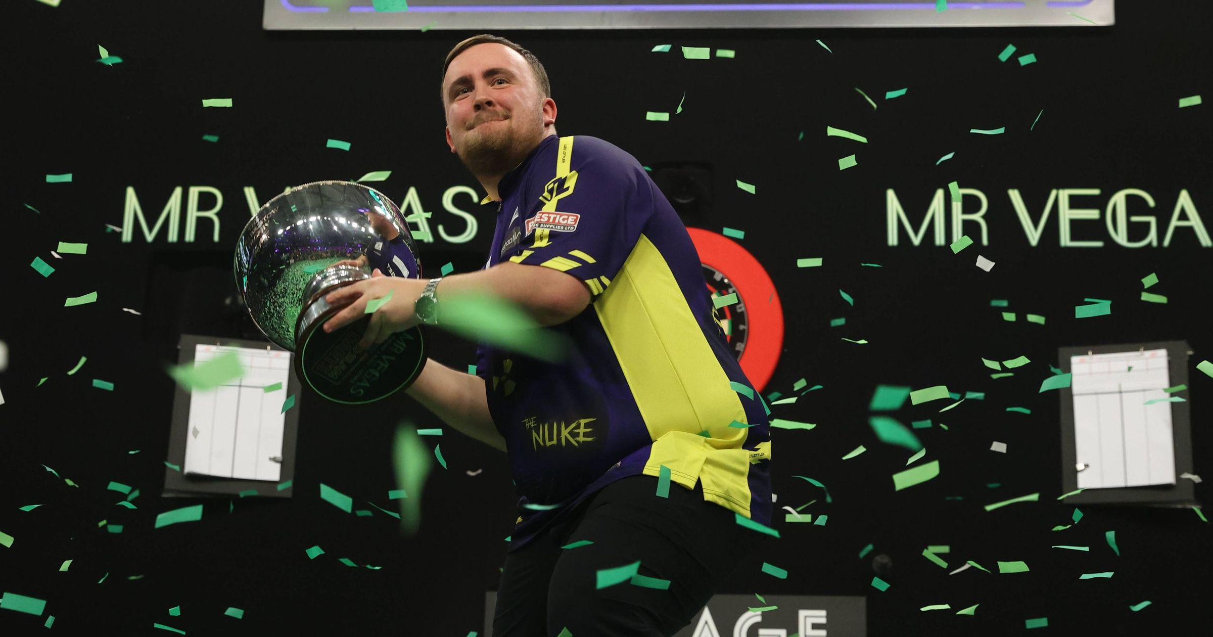 Grand Slam of Darts Demonstration im Finale! Luke Littler mit Gala