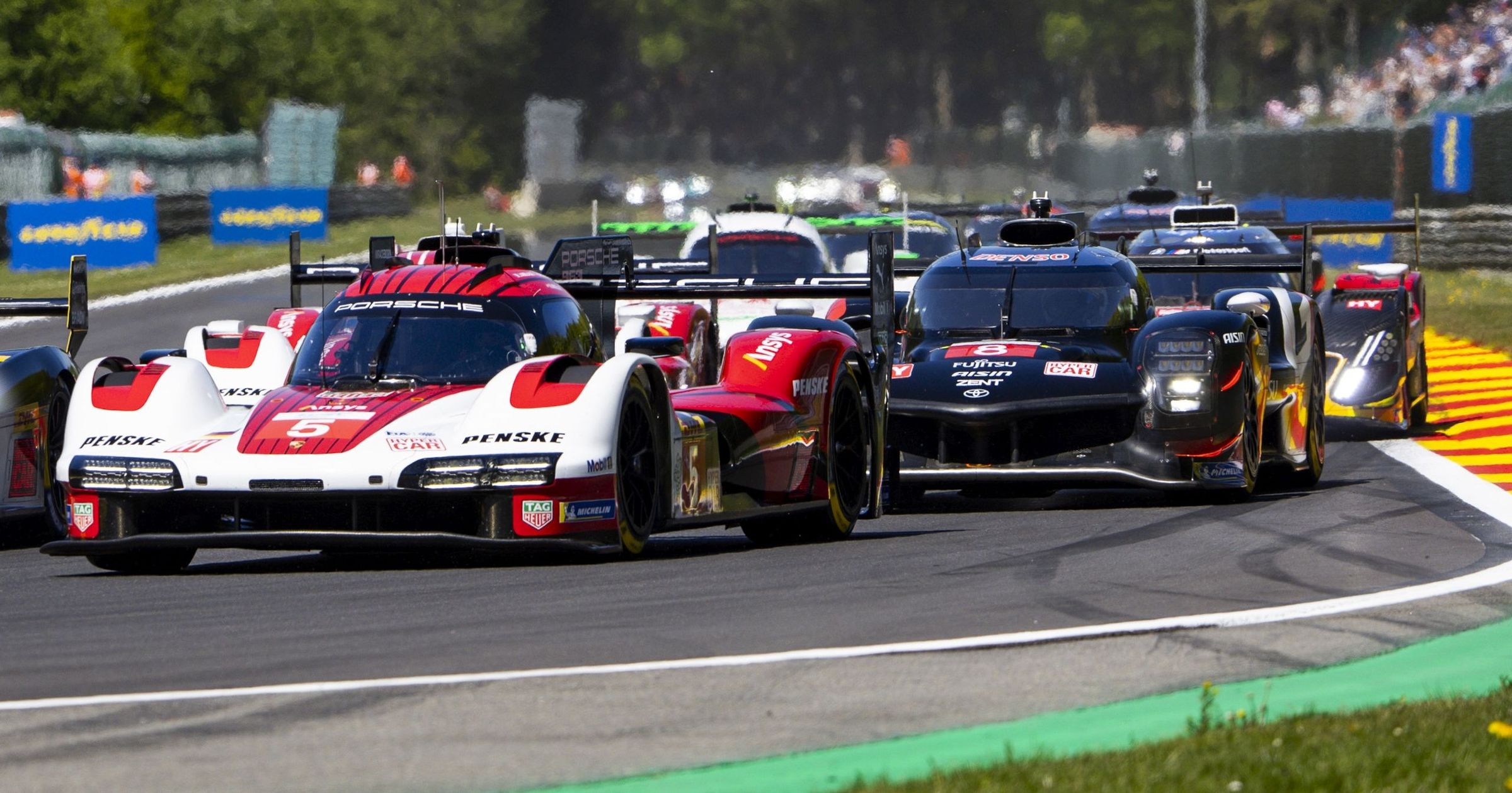 Porsche: változás kell! Toyota: nem ez ígérték!