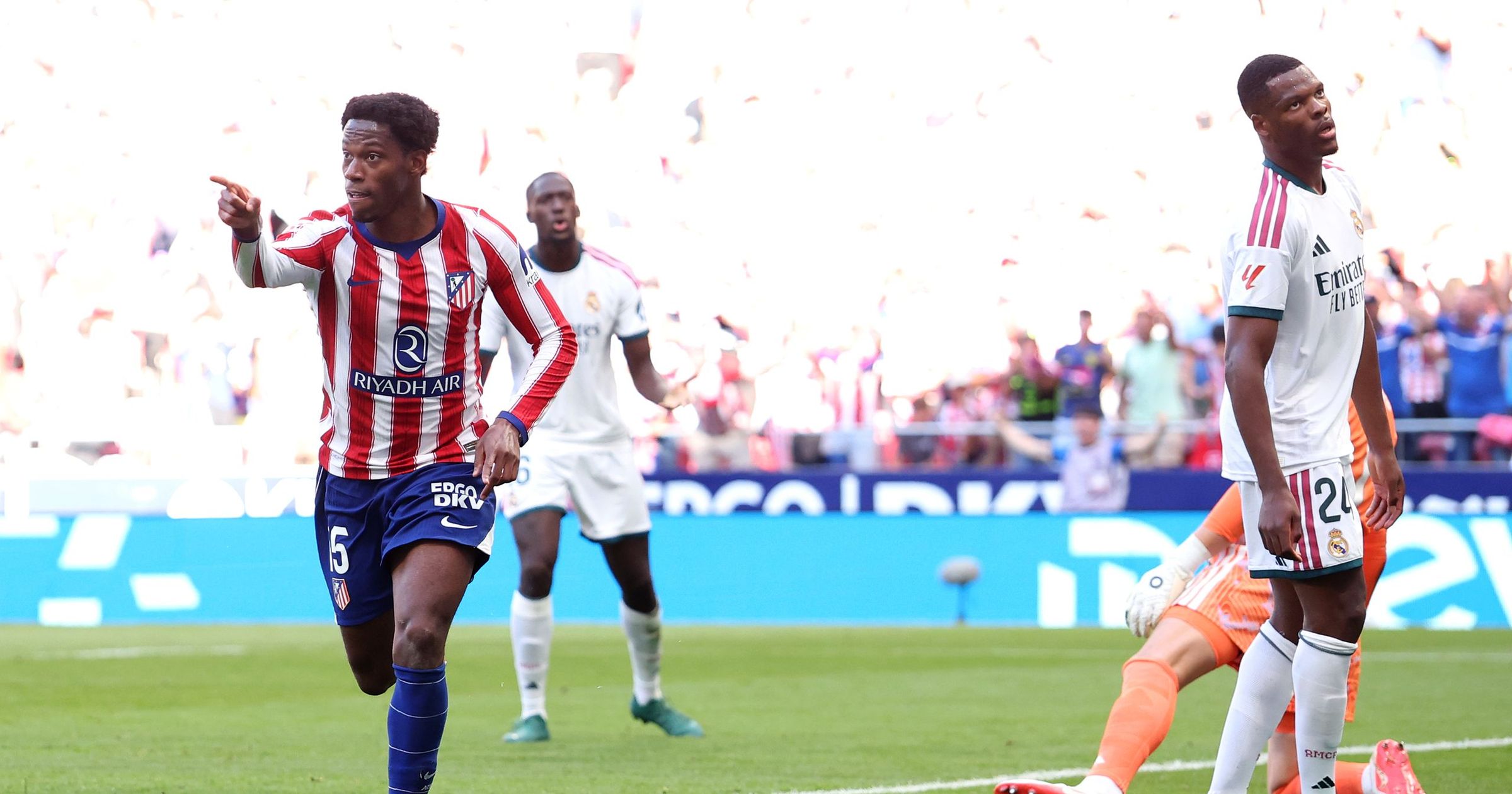 Atlético Madrid Beat Real Madrid 2-1 in Heated Derby as Barça Extend Liga Lead