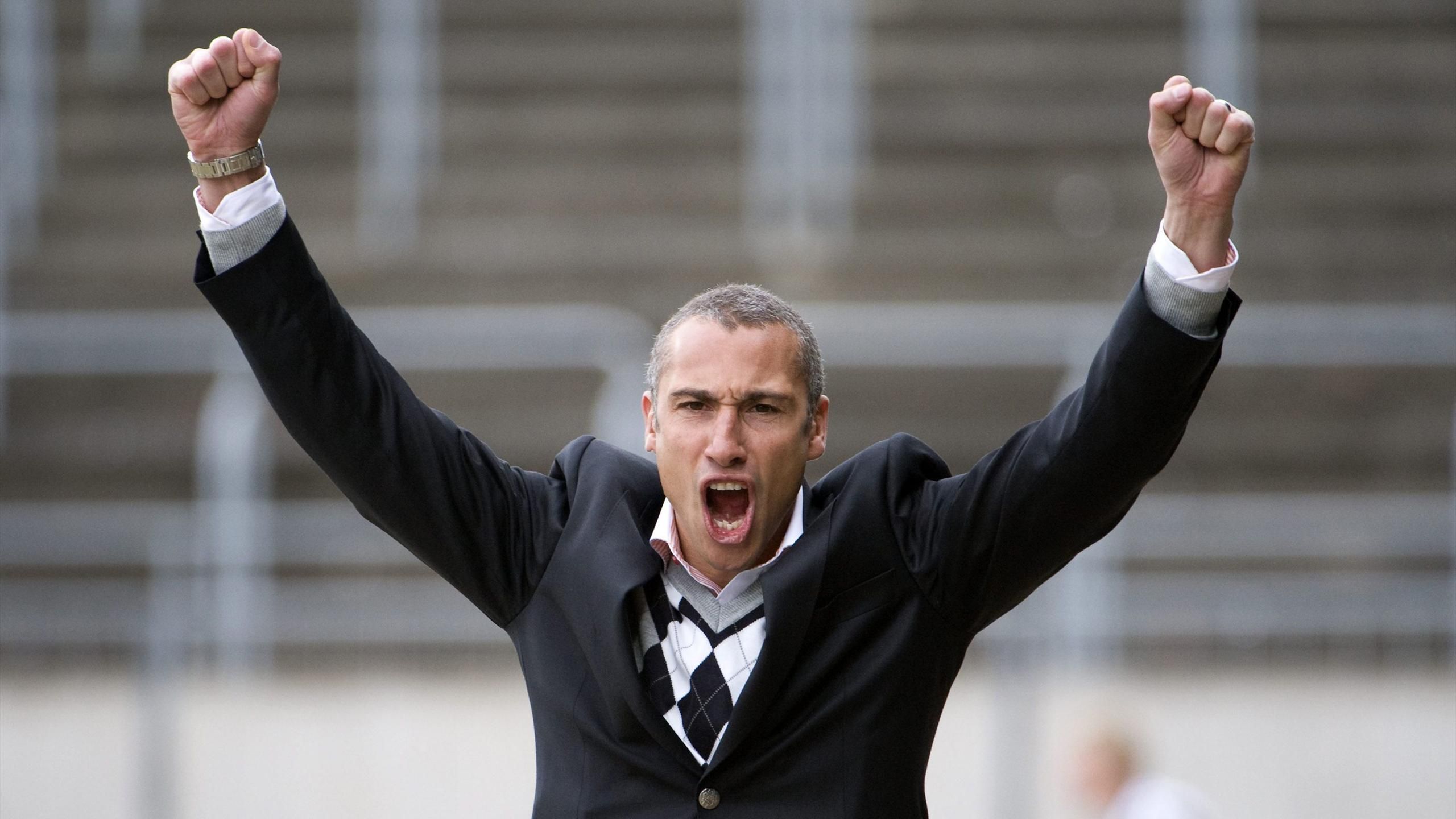 Henrik Larsson: Players should forget money and develop - Eurosport