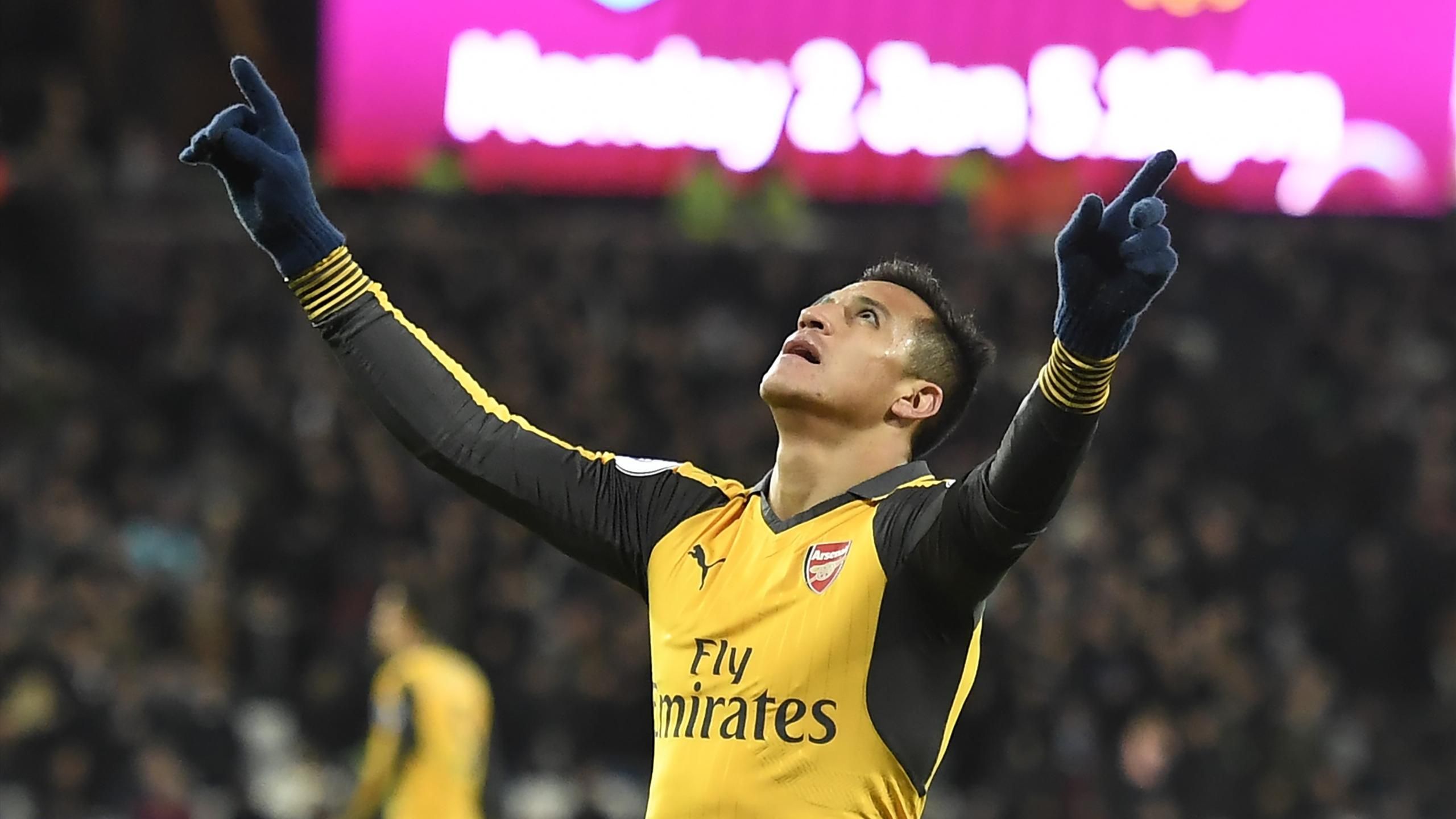 Pay Up Arsene Alexis Sanchez Deserves Double Paul Pogba S Wage Eurosport