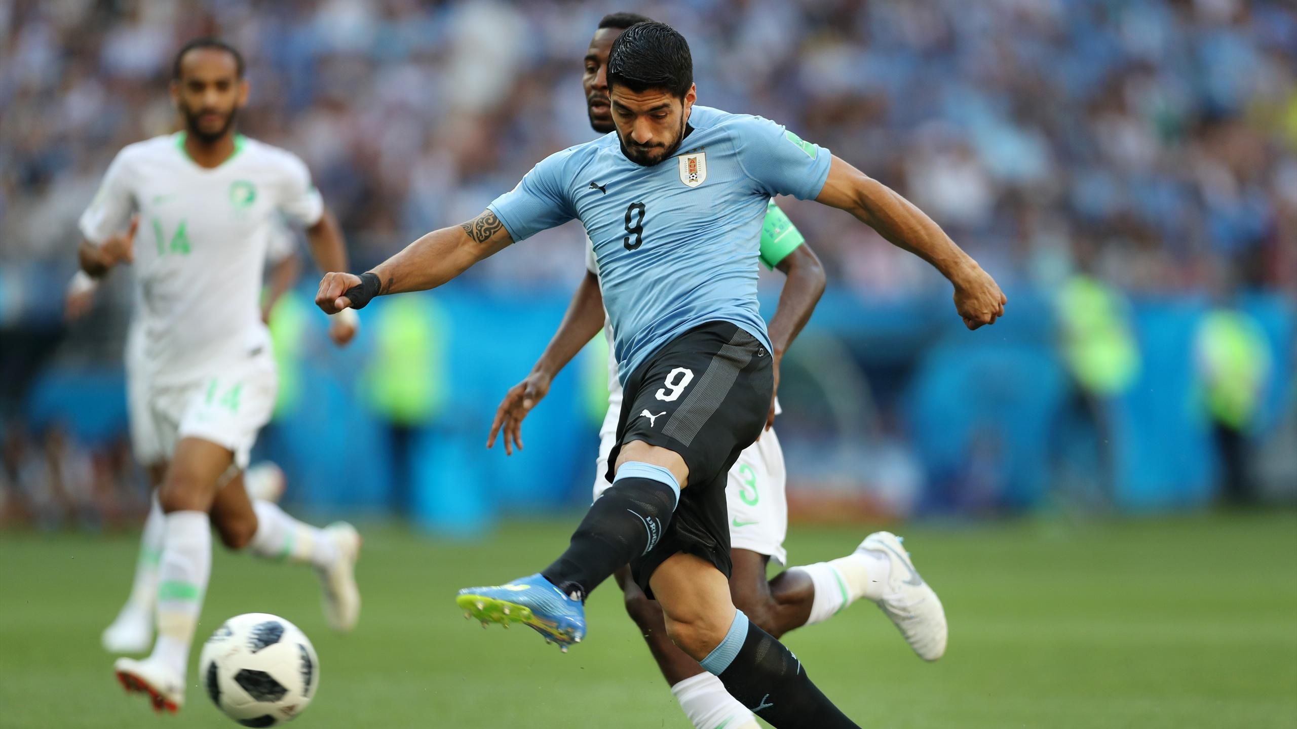 urugvaj pobedil saudovskuyu araviyu i