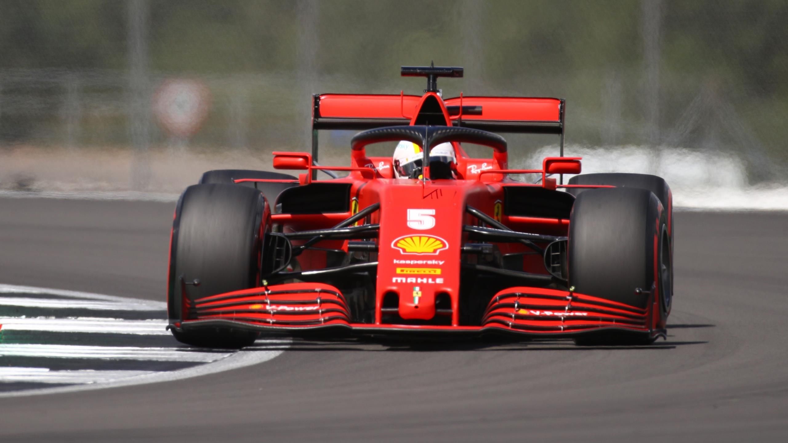 Ferrari Coupee En Deux Vettel Desempare Et Nulle Part Leclerc Chaudement Felicite Eurosport