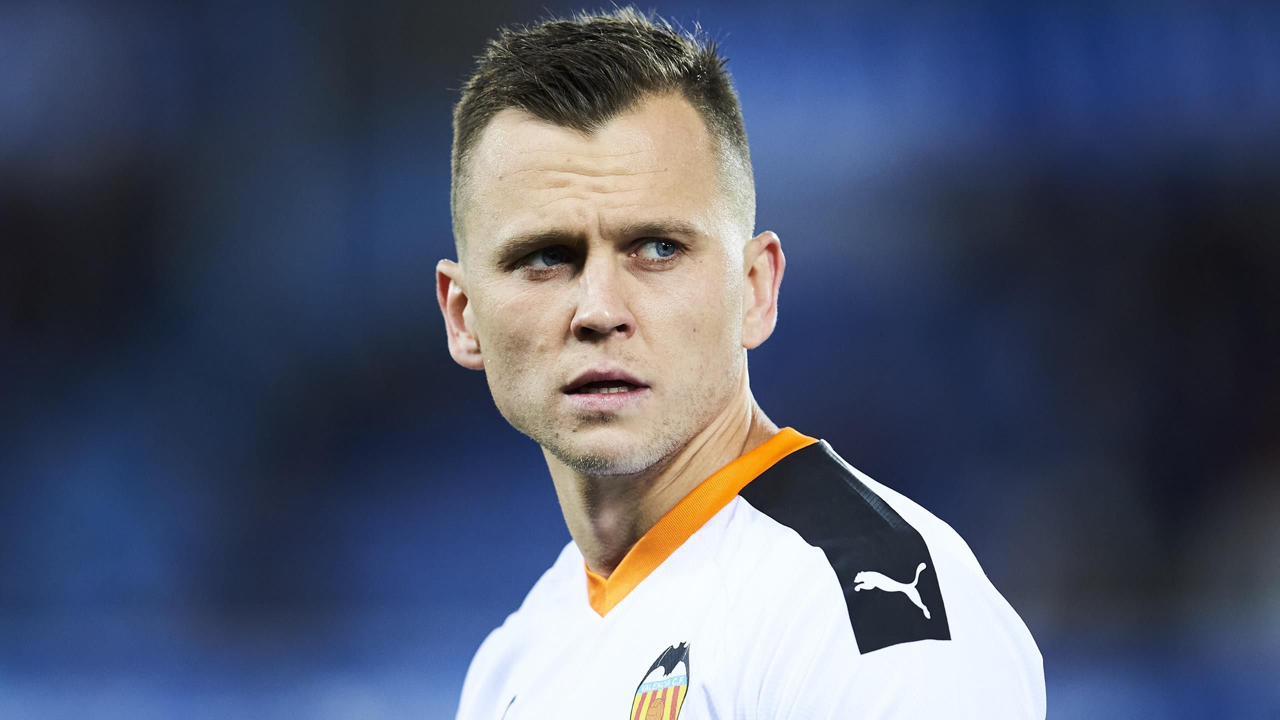 igrok valensii denis cheryshev otklonil