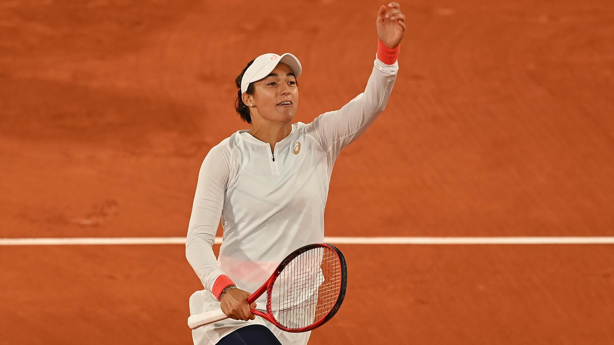 Roland Garros La Journee Des Francais Garcia Et Paire Qualifies Chardy Elimine Moutet Accroche Eurosport