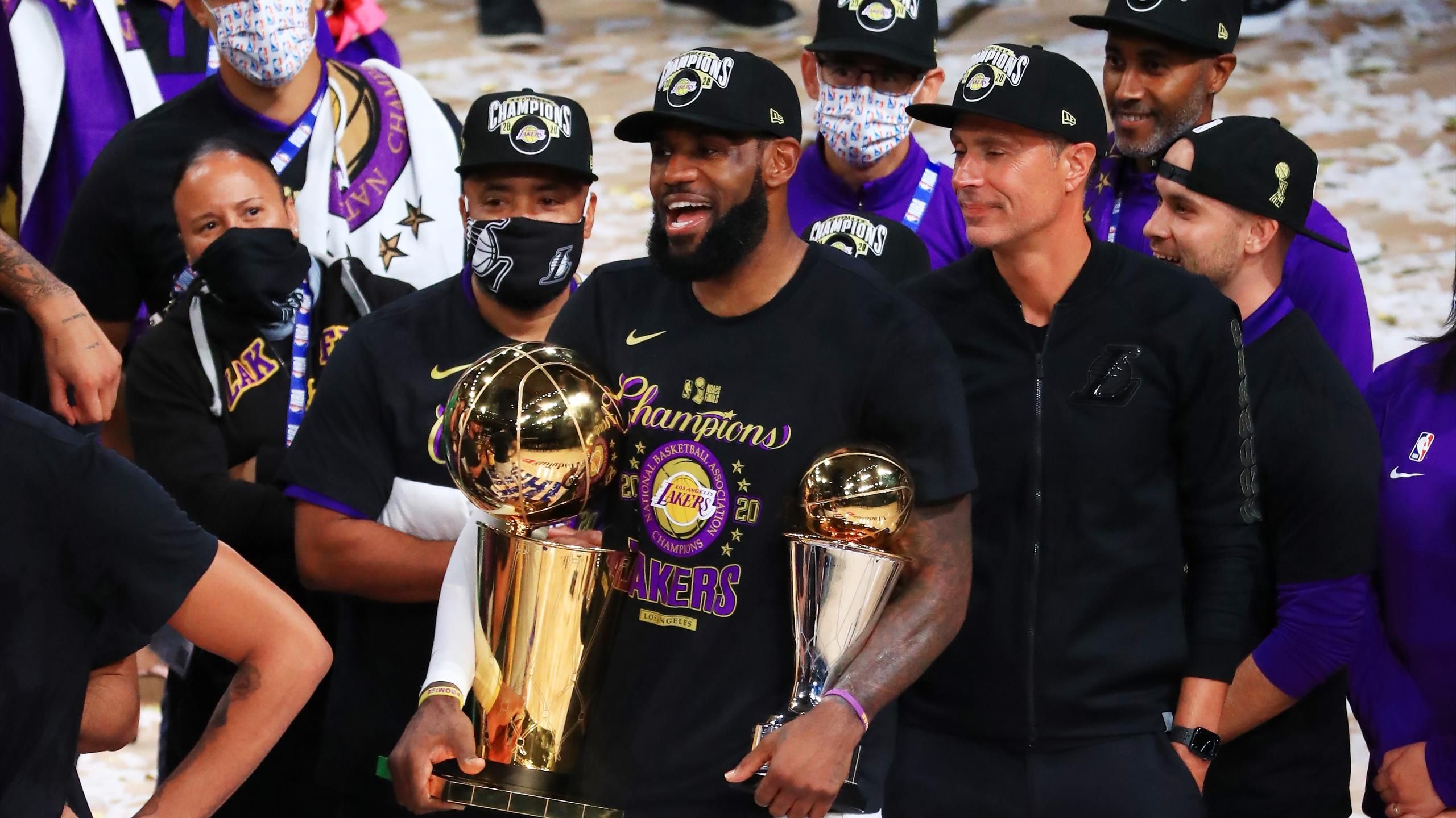 nba lebron dzhejms iz los andzheles