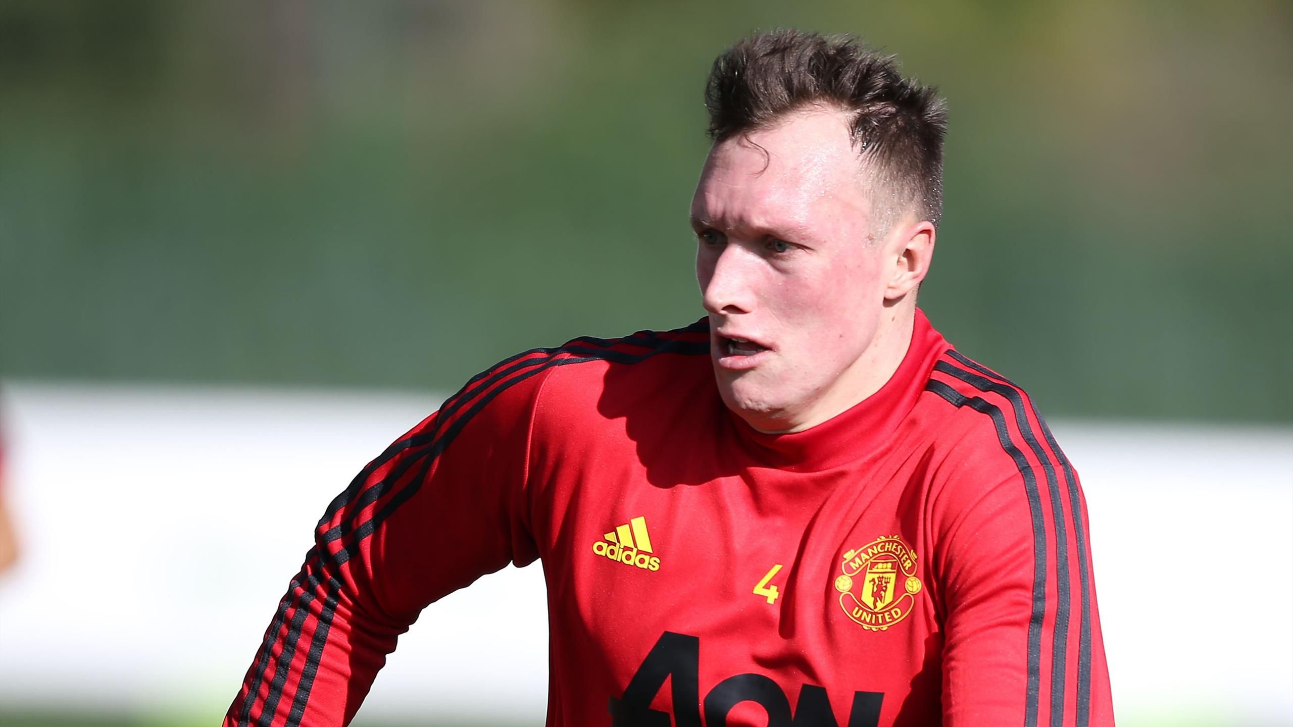 Football news - Opinion: Phil Jones&#39; time at Manchester United has run its  course - Eurosport