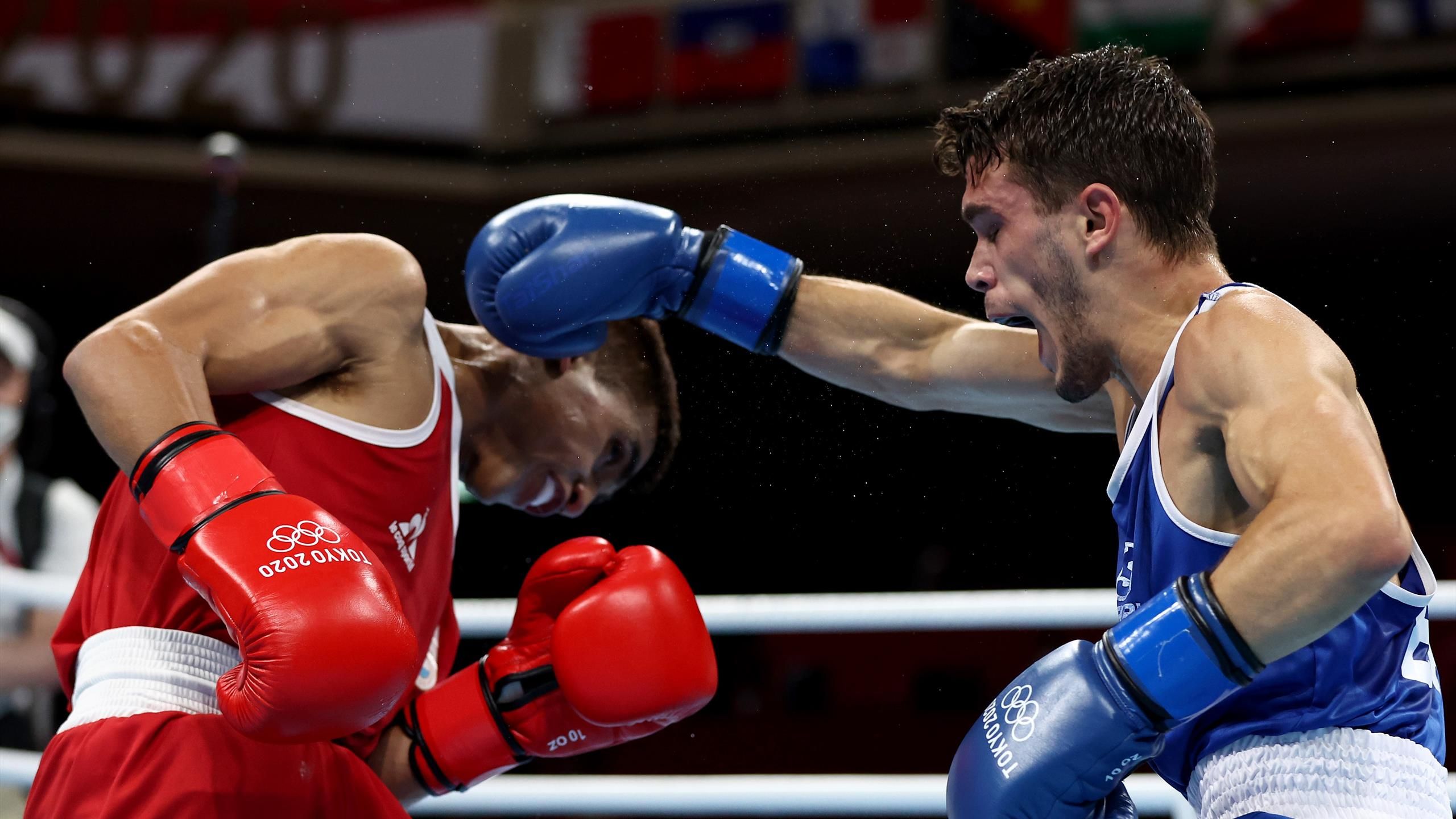 Juegos Olímpicos 2020, Boxeo | Gabriel Escobar se clasifica para octavos  tras un gran combate - Boxeo vídeo - Eurosport