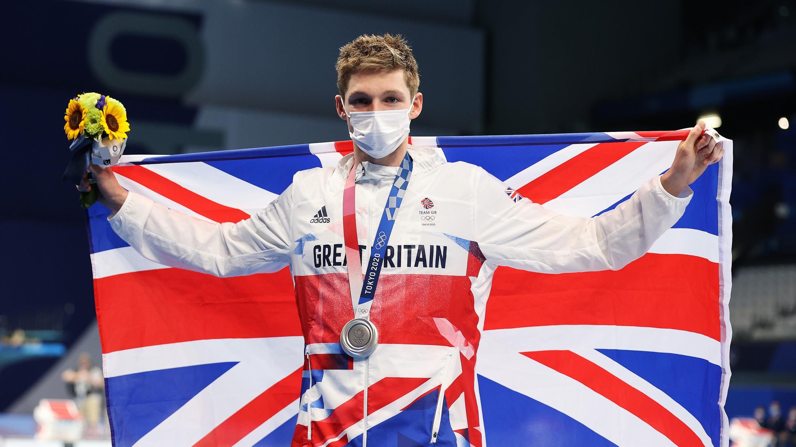 Tokyo Duncan Scott Makes Olympic History As Gb Settle For Silver Behind Wr Breakers Usa In 4x100m Medley Eurosport