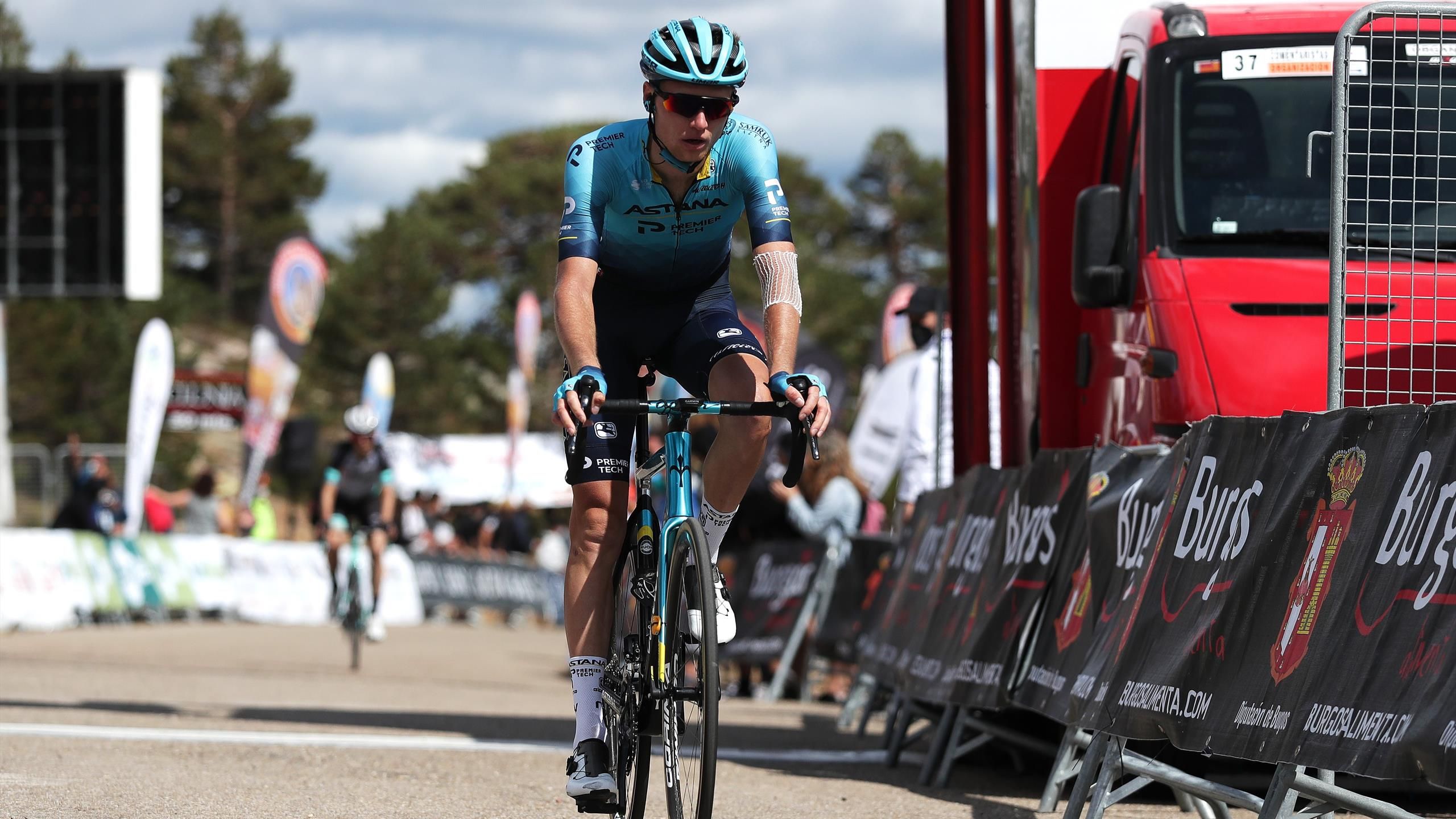 Pro cycling news deals