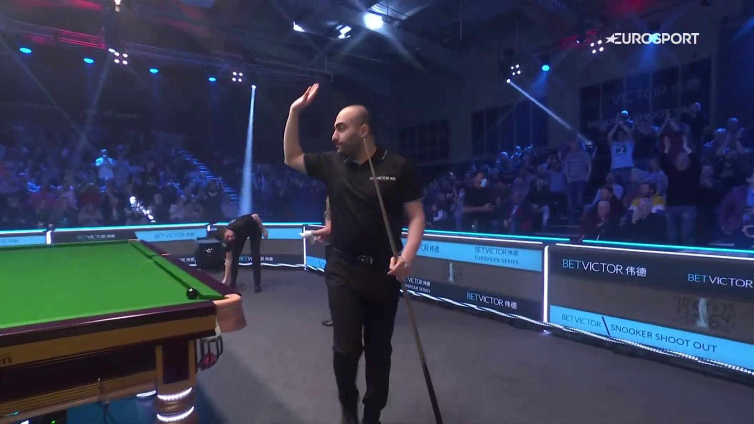 Hossein Vafaei thrills crowd at Snooker Shoot Out with 123 clearance in his win over Peter Devlin in round one - Snooker video