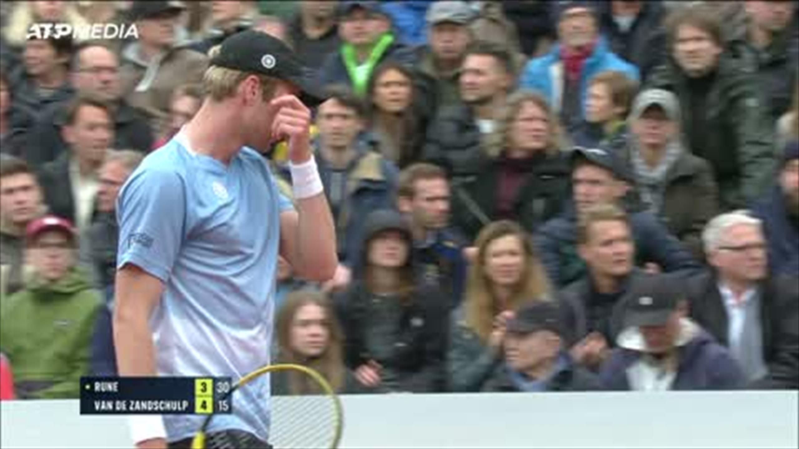 Holger Rune wins in Munich as Botic van de Zandschulp retires injured - Tennis video