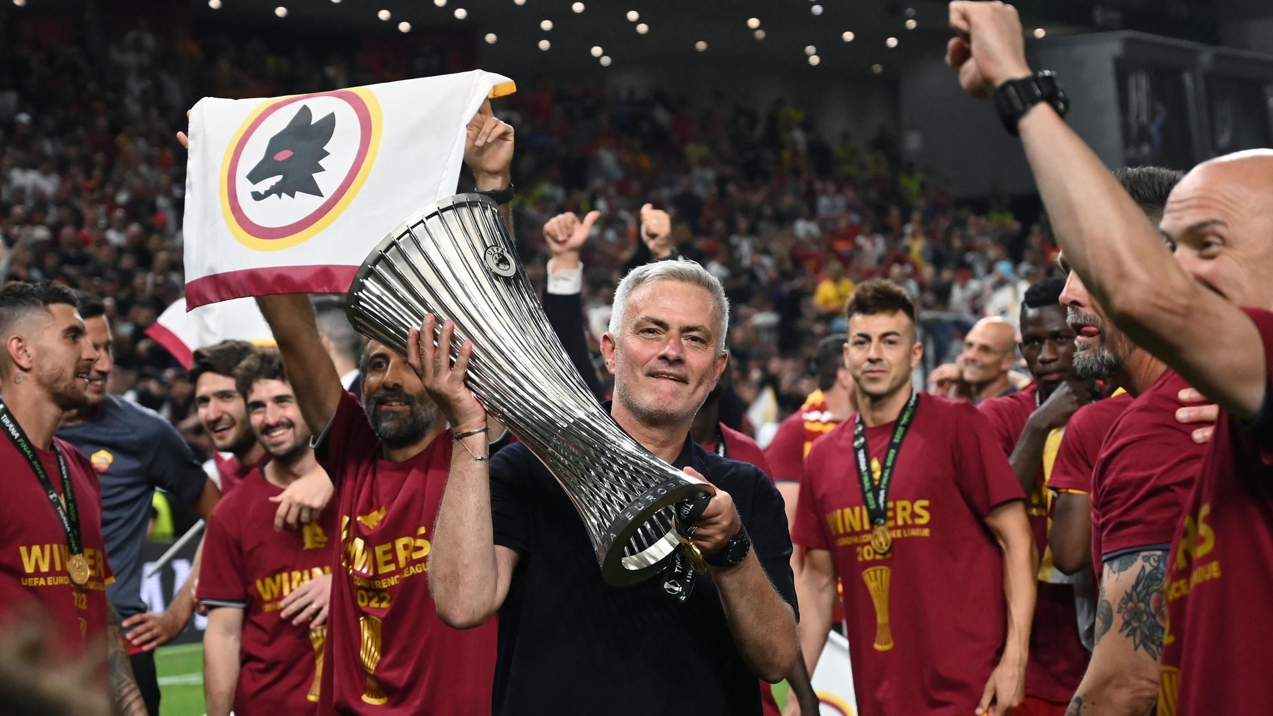 Roma 1-0 Feyenoord: Jose Mourinho's side win first ever Europa Conference  League crown - Eurosport