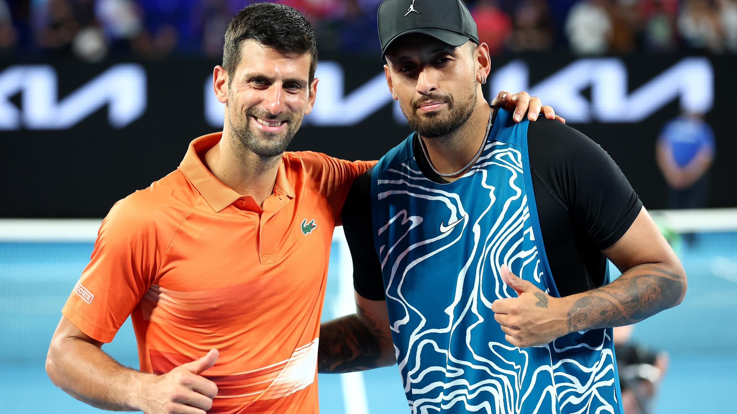 Australian Open Novak Djokovic und Nick Kyrgios unterhalten Publikum bei Charity-Match in Melbourne - Tennis Video