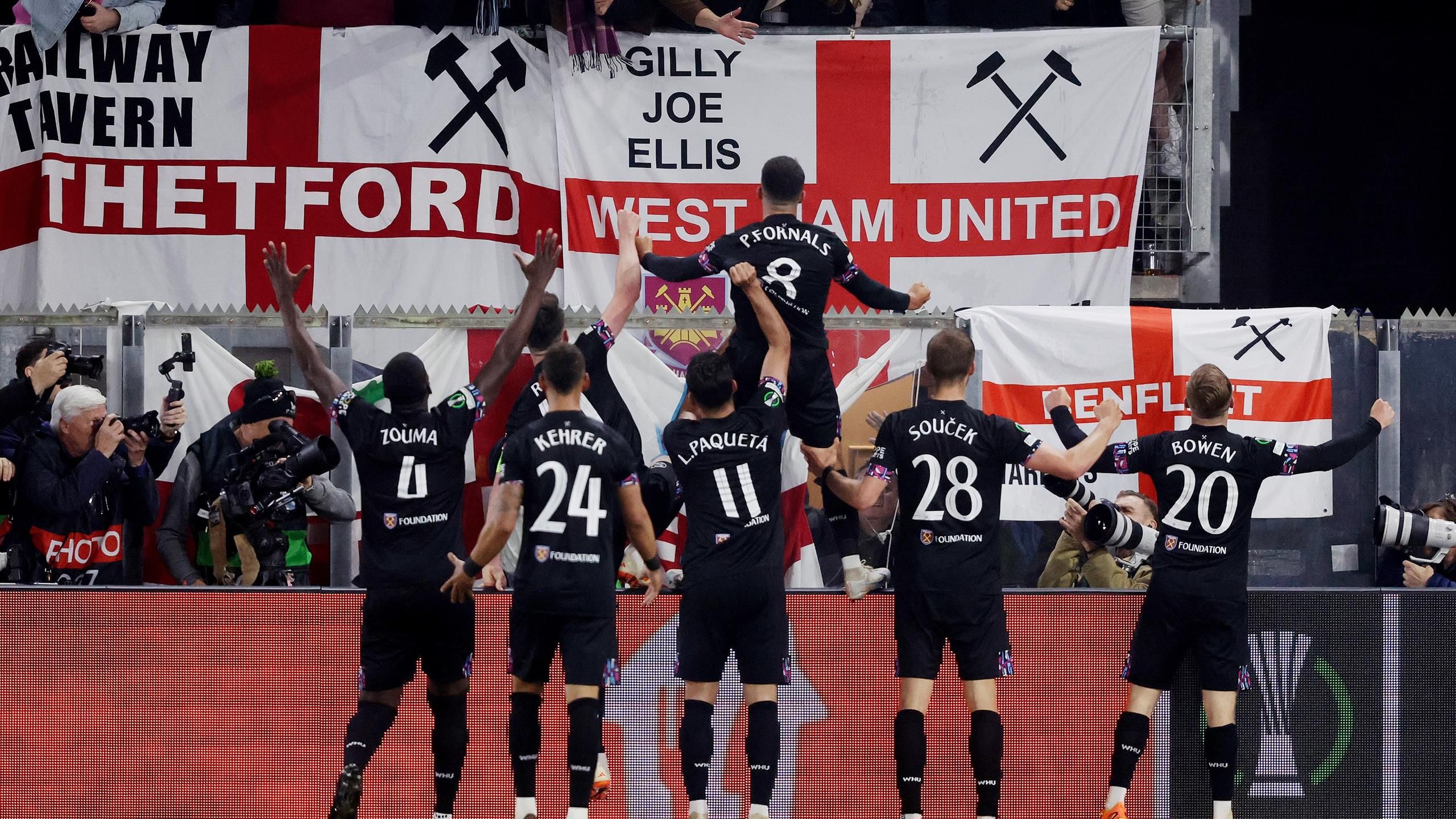 AZ Alkmaar 0-1 West Ham: Hammers complete job in Netherlands to claim place  in first European final in 47 years - Eurosport