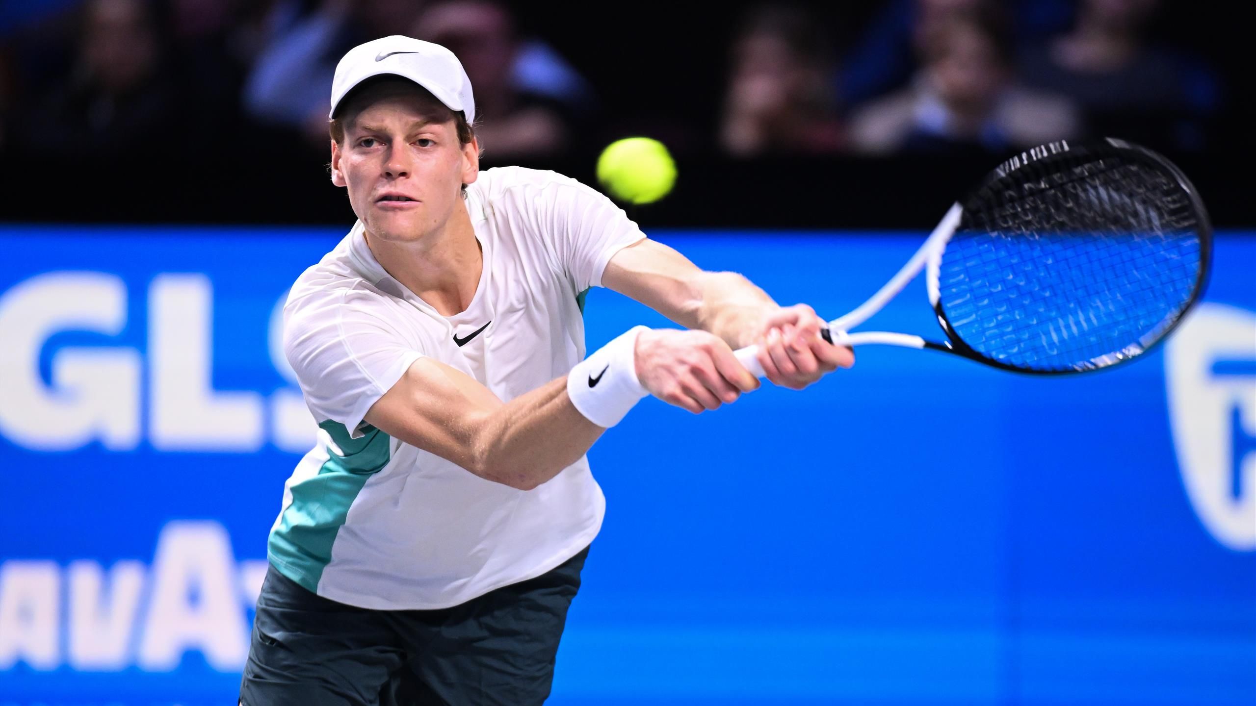 Jannik Sinner triumphiert beim ATP-Turnier in Wien Finalsieg gegen Daniil Medvedev - Highlights - Tennis Video