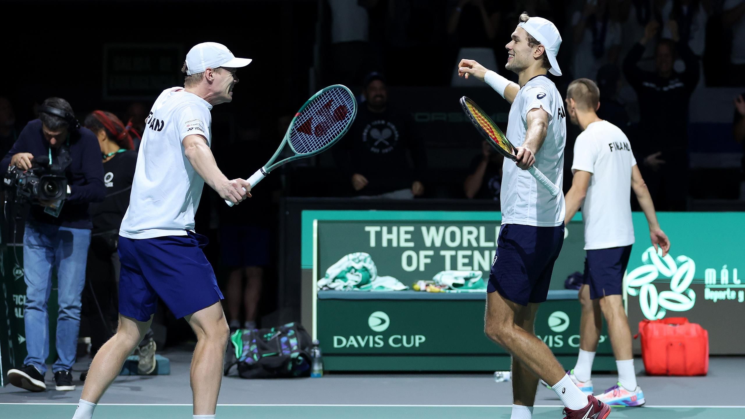 Davis Cup 2023 Finnland schockt Kanada und zieht ins Halbfinale ein - Doppel holt entscheidenden Punkt - Tennis Video
